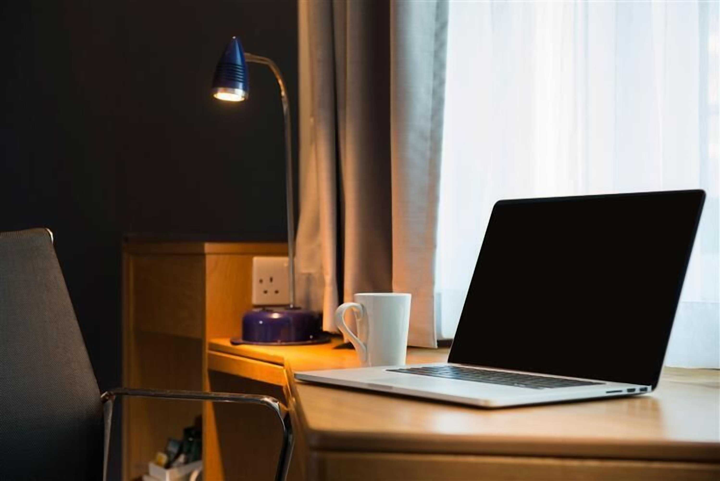 Gift card for Holiday Inn Express Birmingham - Oldbury by Ihg Gift card for Holiday Inn Express Birmingham - Oldbury by Ihg