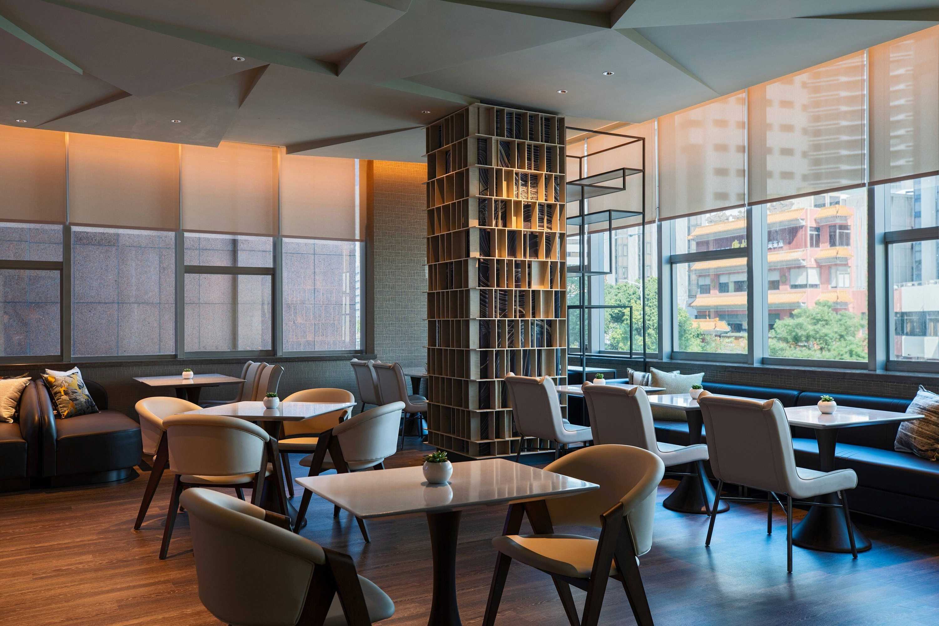 Gift card for Renaissance Shenzhen Luohu Hotel Gift card for Renaissance Shenzhen Luohu Hotel