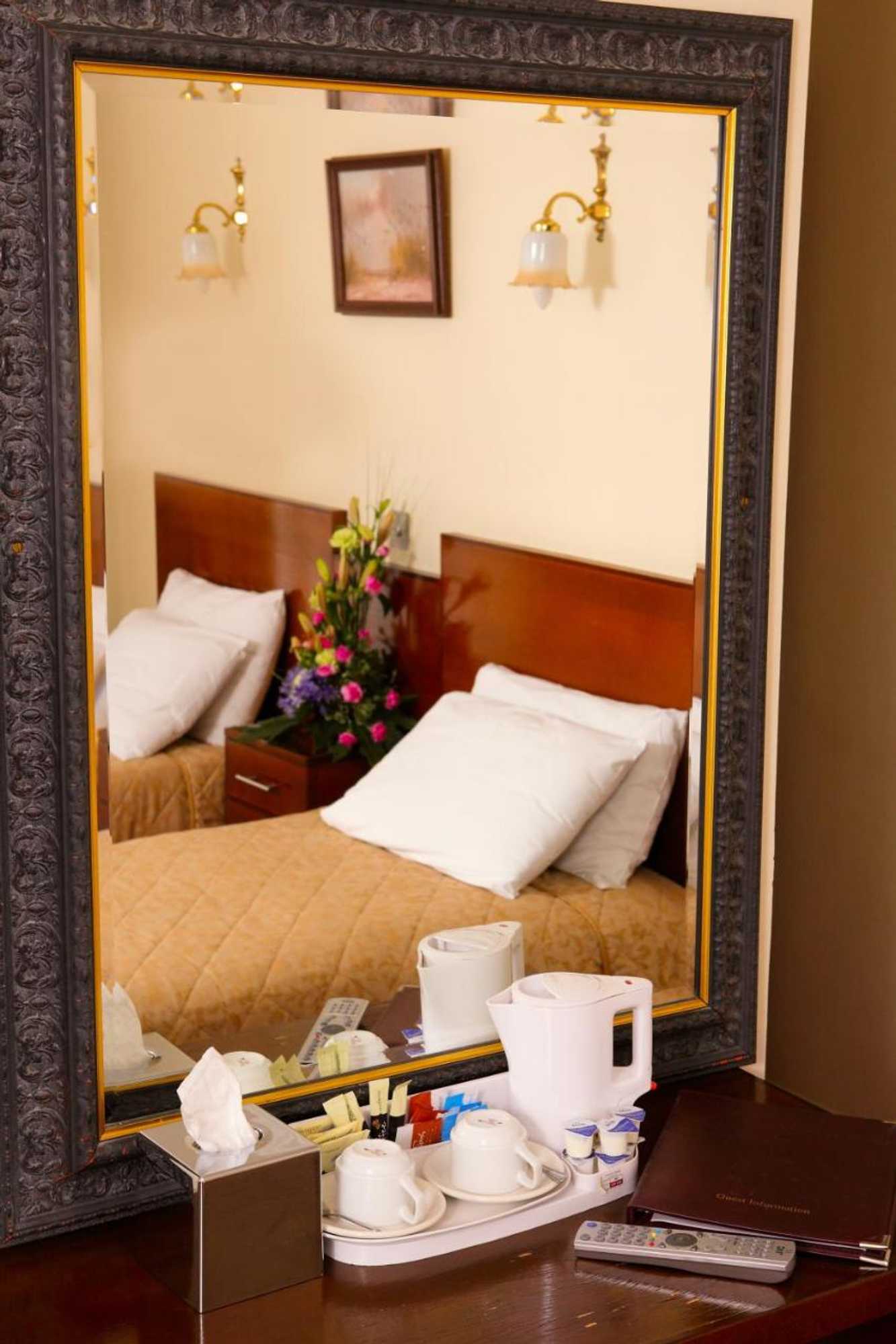 Gift card for Cambridge Hotel Gatwick