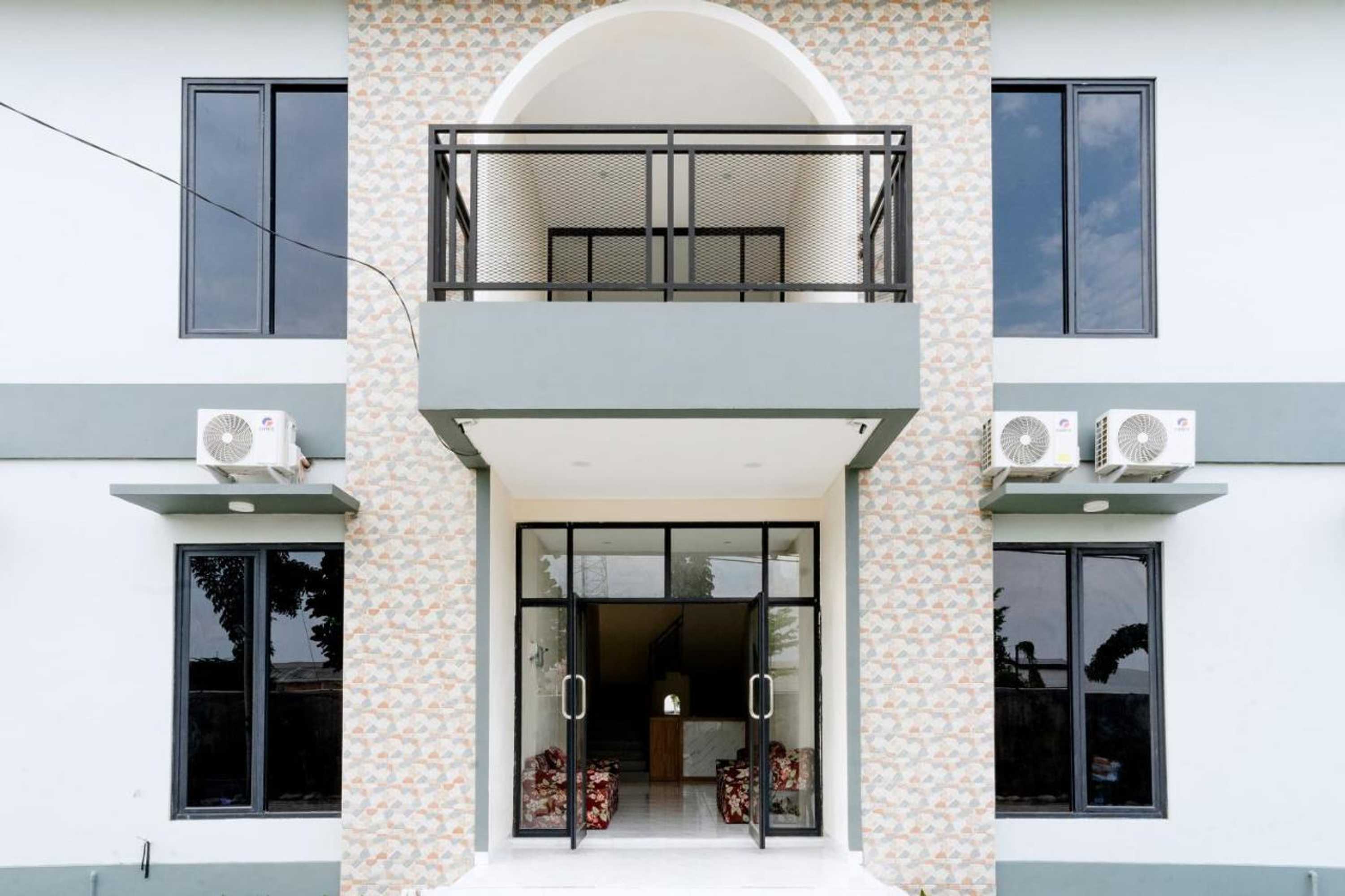 Gift card for Zumo Home Tegal Mitra Reddoorz Gift card for Zumo Home Tegal Mitra Reddoorz