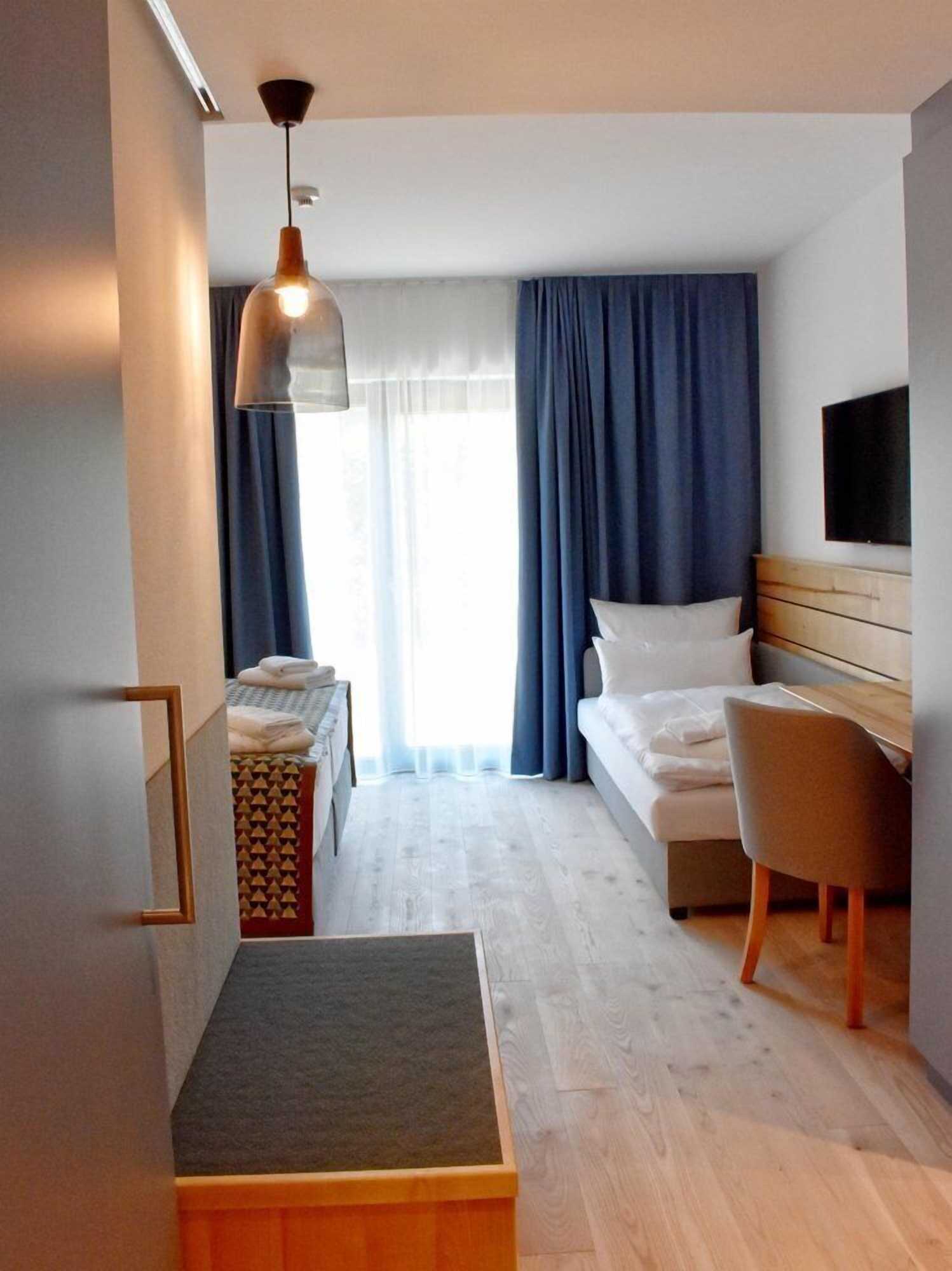Gift card for Walhalla Hotel Regensburg @ Hoeferer Gift card for Walhalla Hotel Regensburg @ Hoeferer