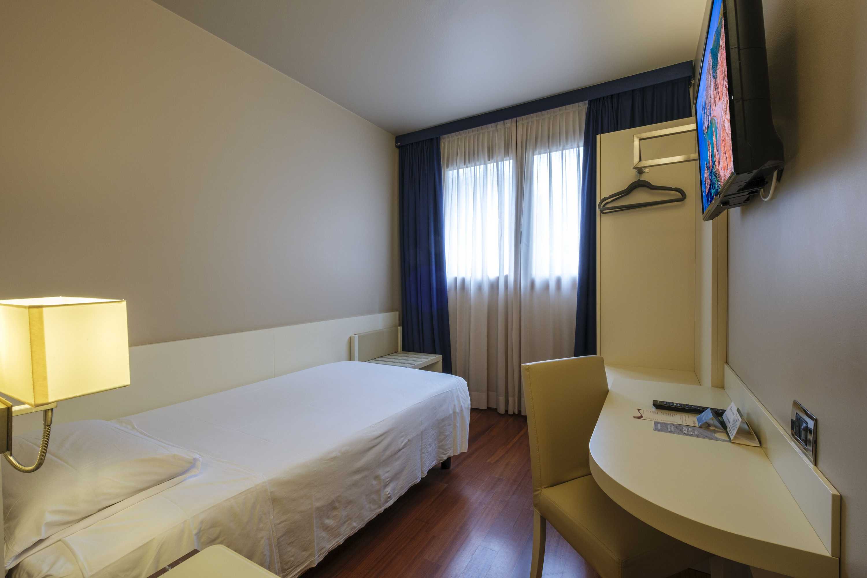 Gift card for Hotel Touring Gift card for Hotel Touring