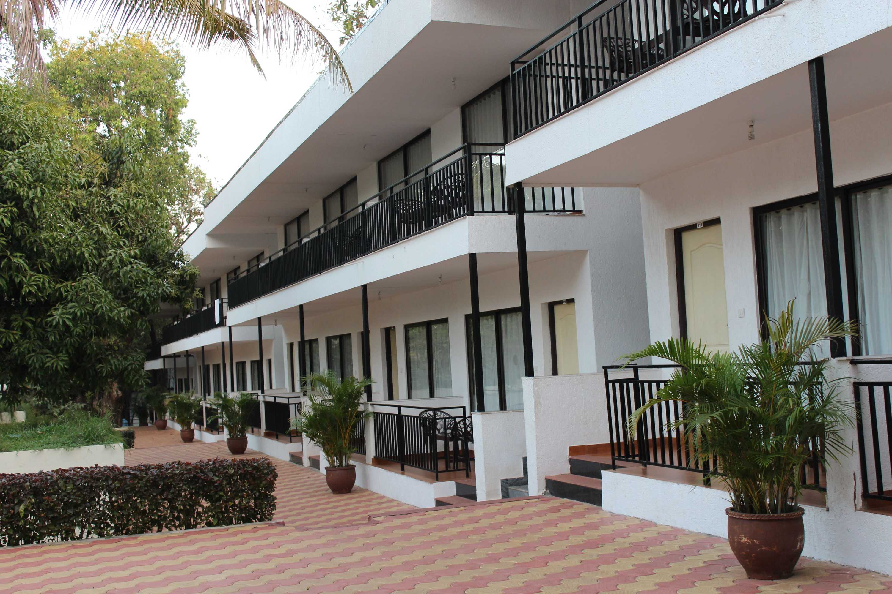 Gift card for Le Pearl Goa Resort & Spa Gift card for Le Pearl Goa Resort & Spa