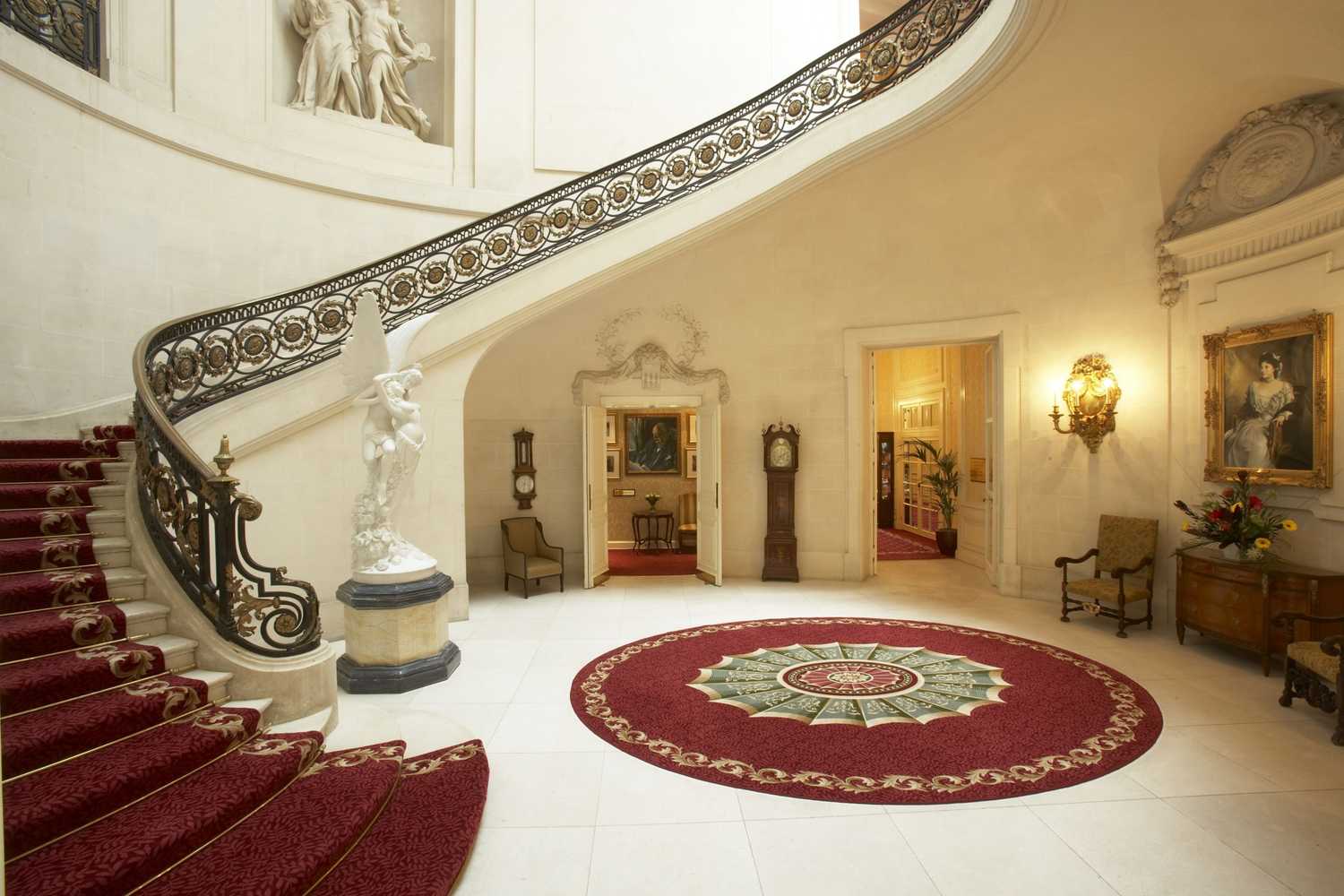 Gift card for Luton Hoo Hotel, Golf And Spa Gift card for Luton Hoo Hotel, Golf And Spa