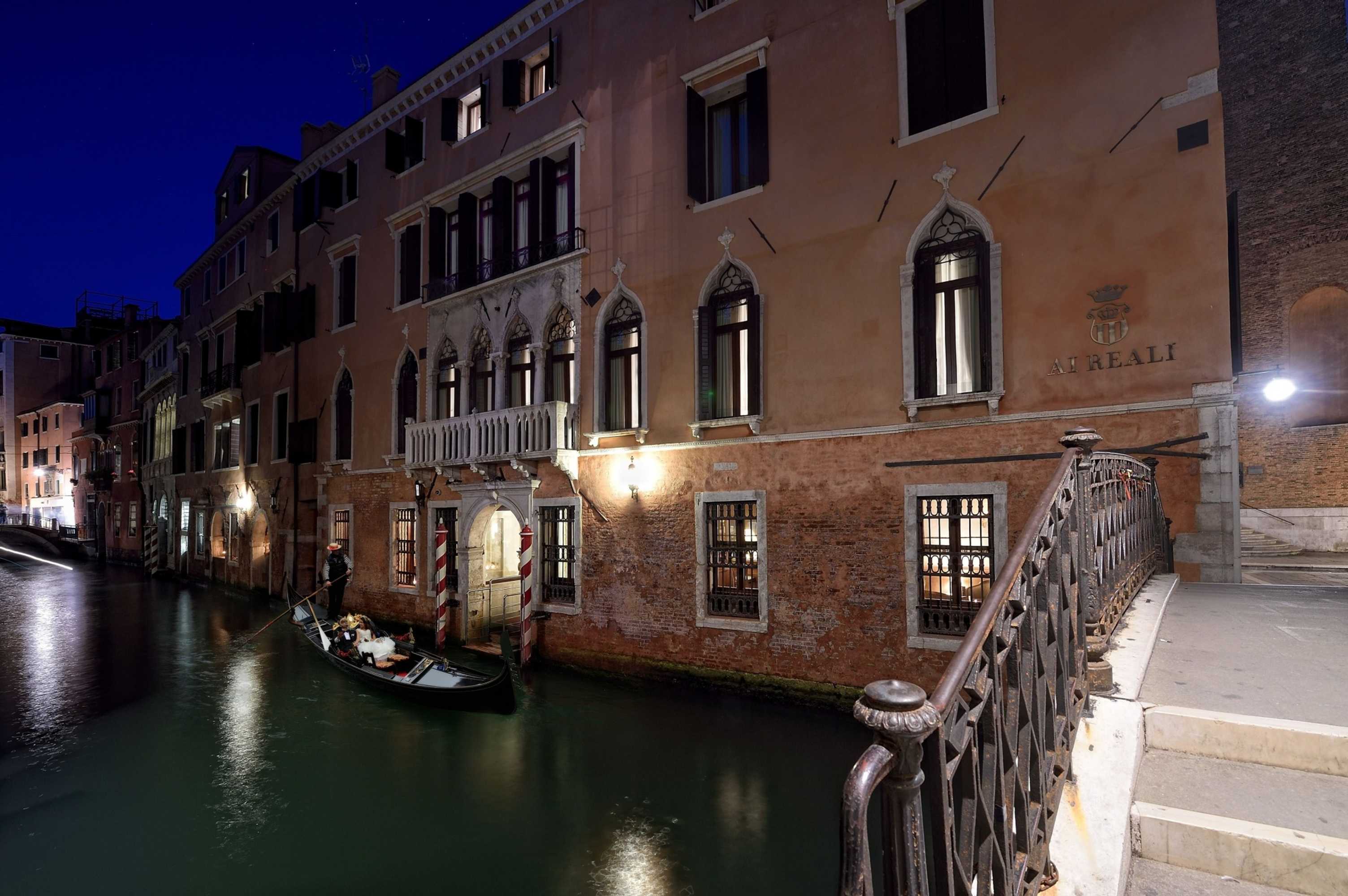 Gift card for Hotel Ai Reali di Venezia Gift card for Hotel Ai Reali di Venezia