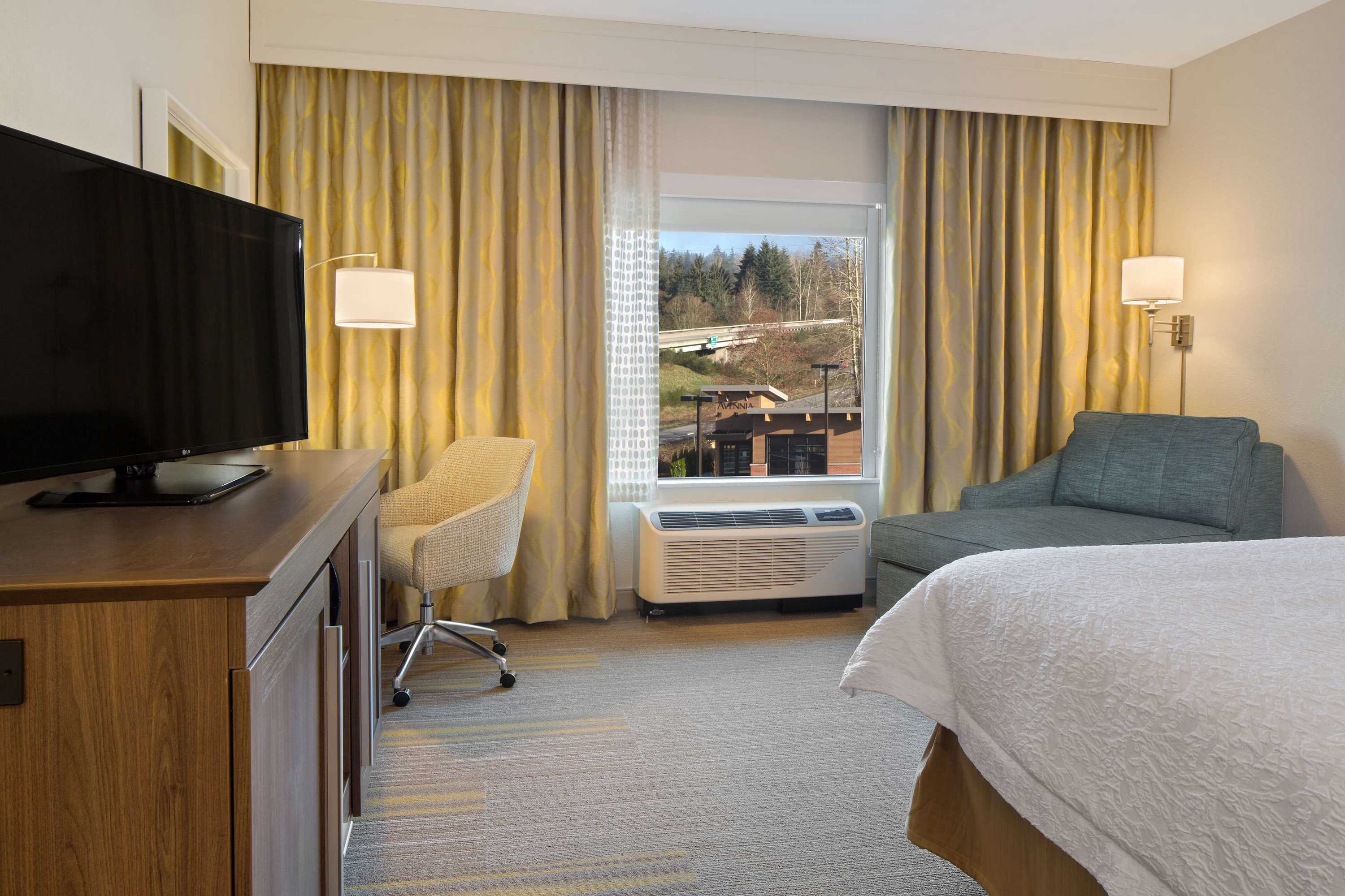 Gift card for Hampton Inn & Suites-Seattle Woodinville WA Gift card for Hampton Inn & Suites-Seattle Woodinville WA