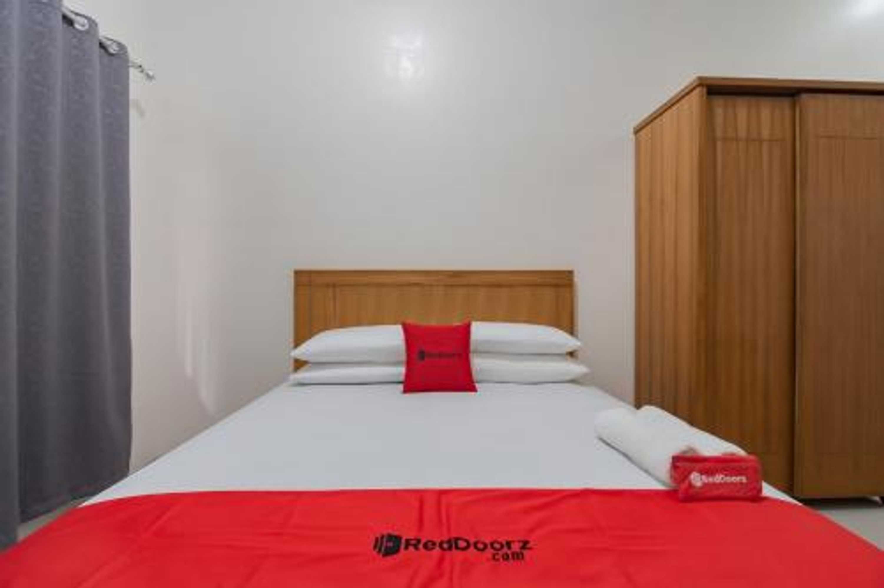 Gift card for Perintis Guesthouse Tasikmalaya by Reddoorz Gift card for Perintis Guesthouse Tasikmalaya by Reddoorz