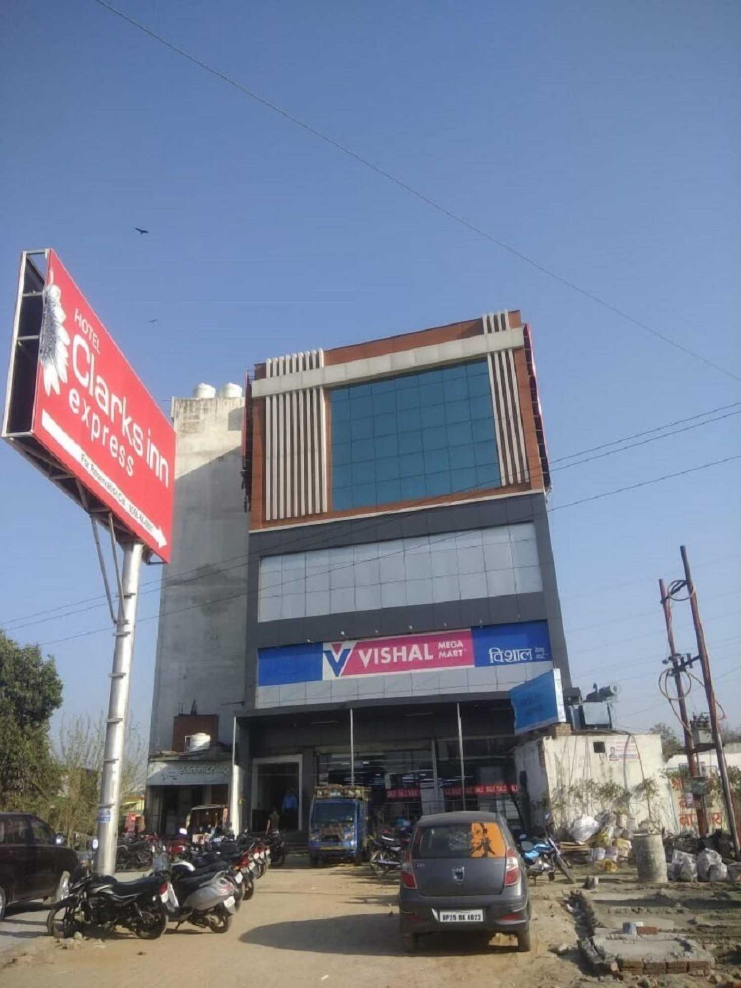 Gift card for Hotel Aakriti Clarks Inn Express Gift card for Hotel Aakriti Clarks Inn Express