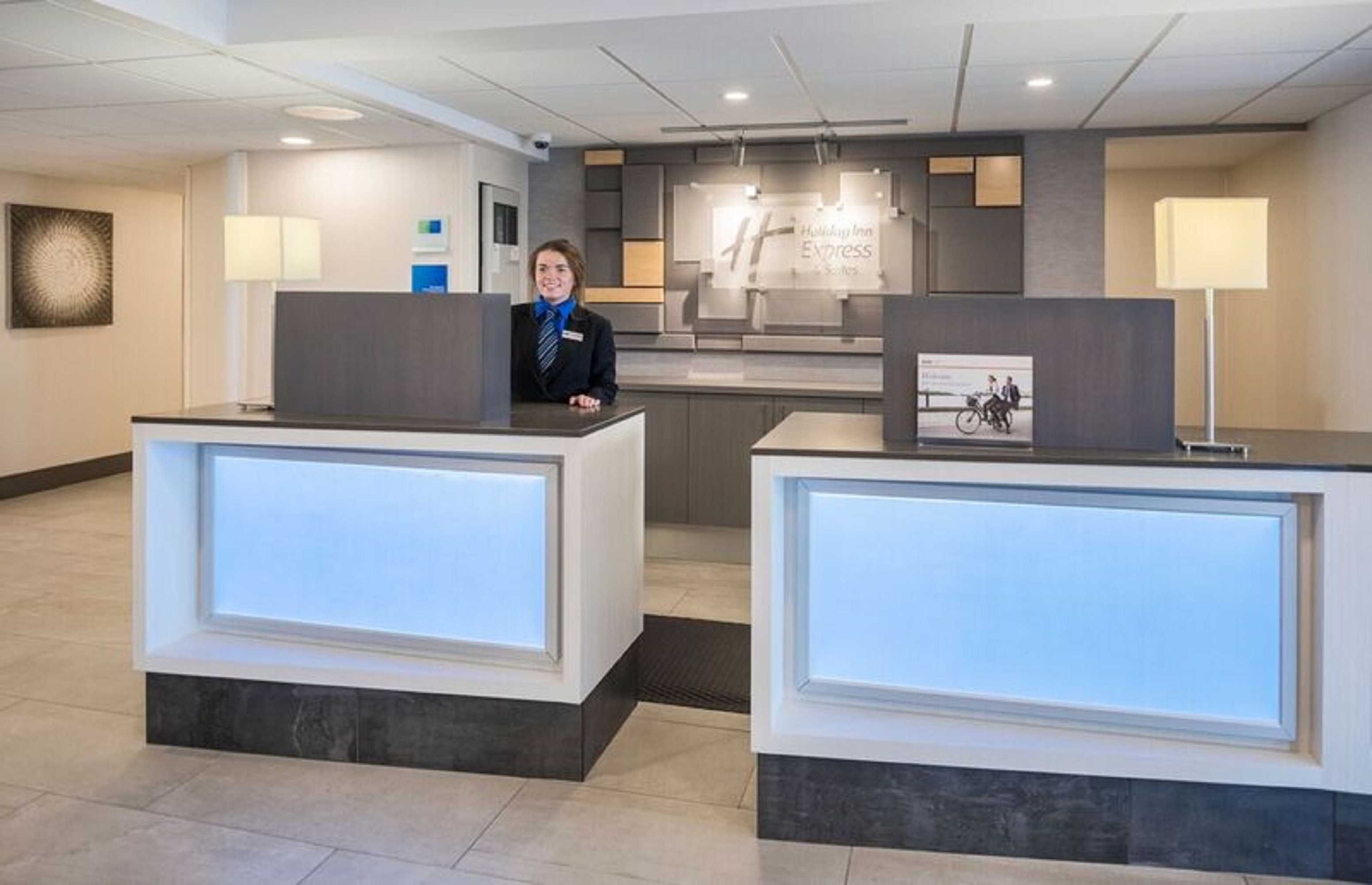 Gift card for Holiday Inn Express & Suites Charlottetown by Ihg Gift card for Holiday Inn Express & Suites Charlottetown by Ihg