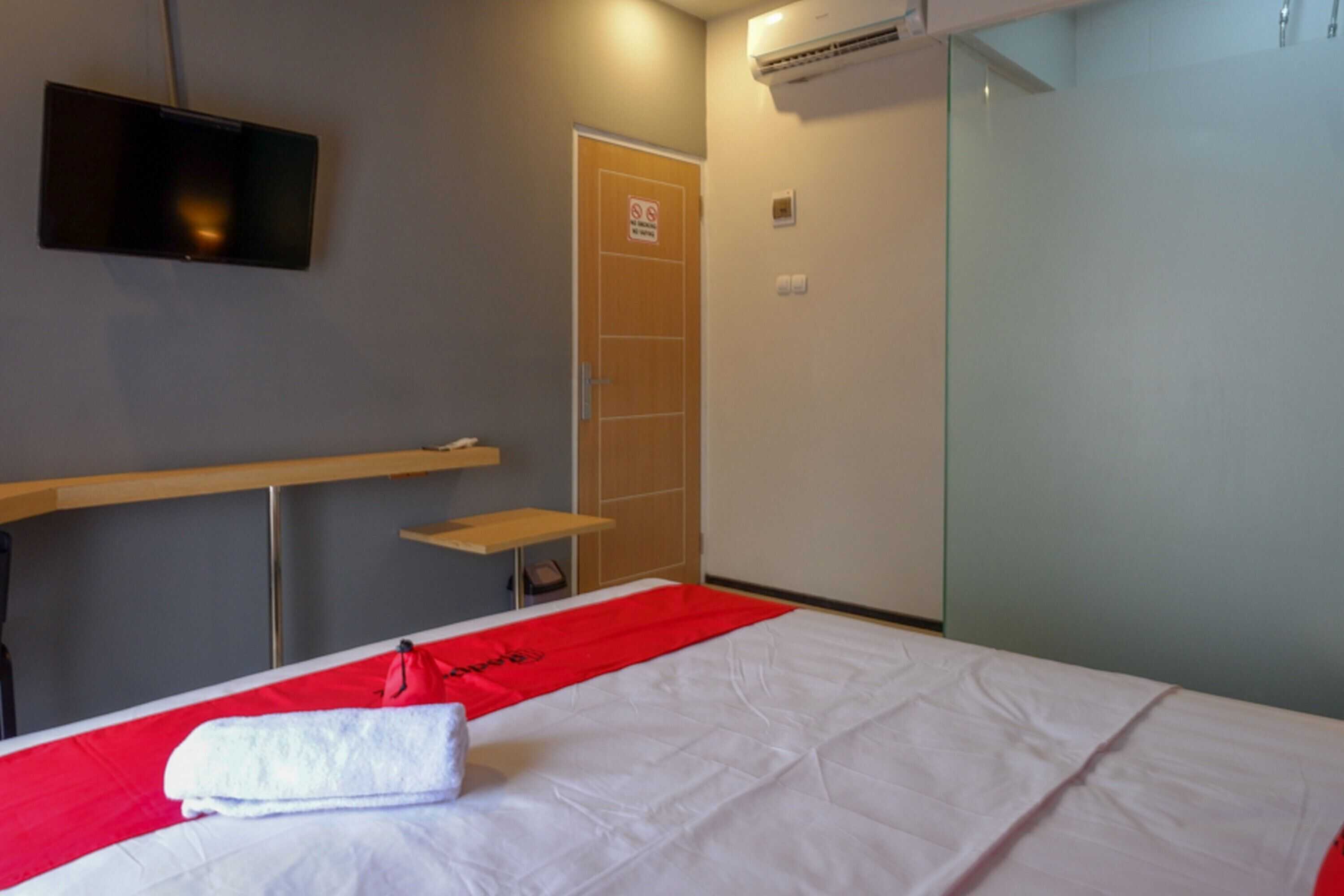 Gift card for Reddoorz Syariah @ Jalan Sultan Agung Tegal