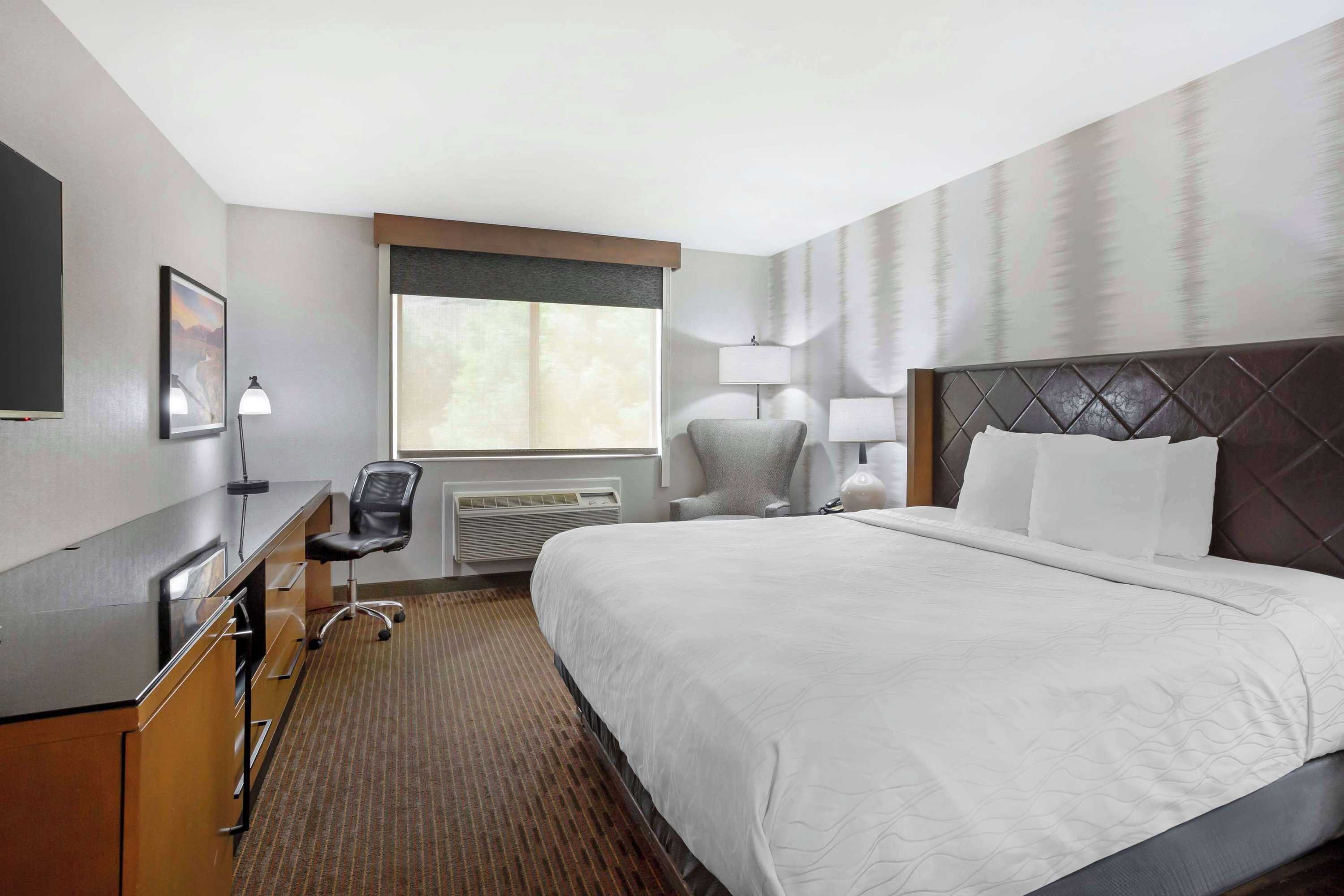 Gift card for Best Western Holiday Hills Gift card for Best Western Holiday Hills