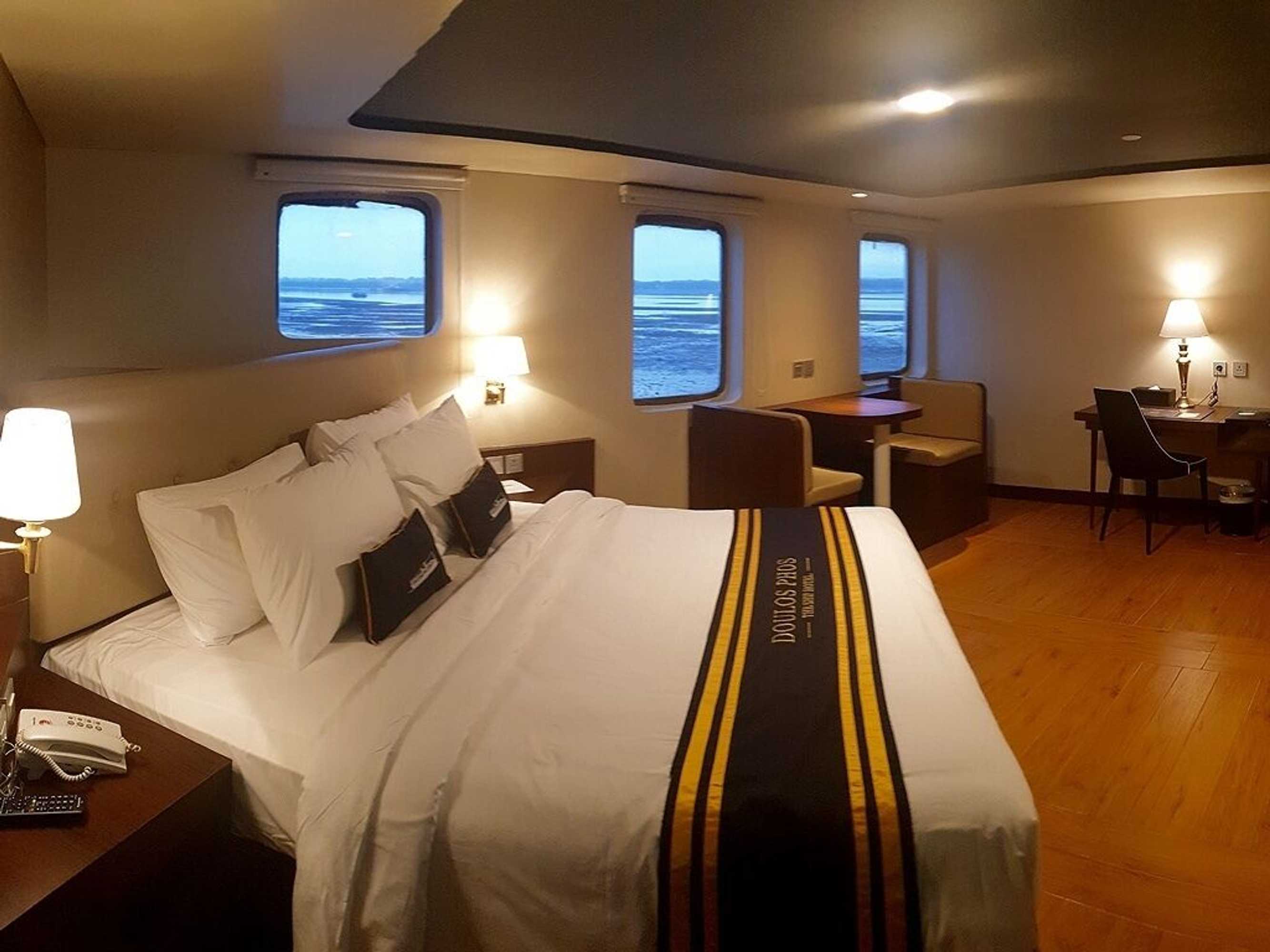 Gift card for Doulos Phos The Ship Hotel Gift card for Doulos Phos The Ship Hotel