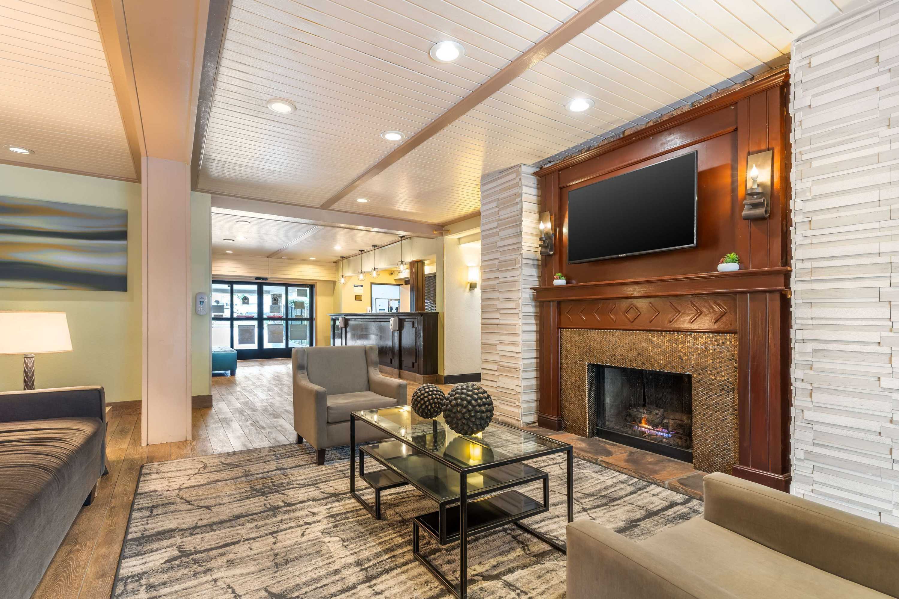Gift card for Best Western John Muir Inn Gift card for Best Western John Muir Inn