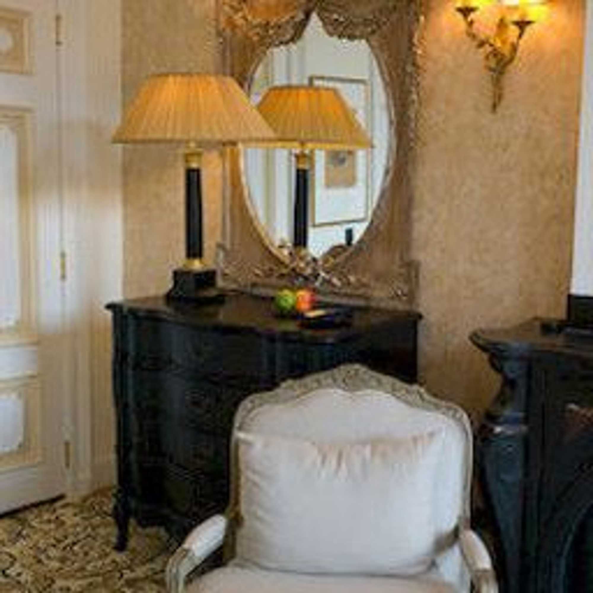 Gift card for Grand Boutique Hotel-Restaurant Huis Vermeer Gift card for Grand Boutique Hotel-Restaurant Huis Vermeer