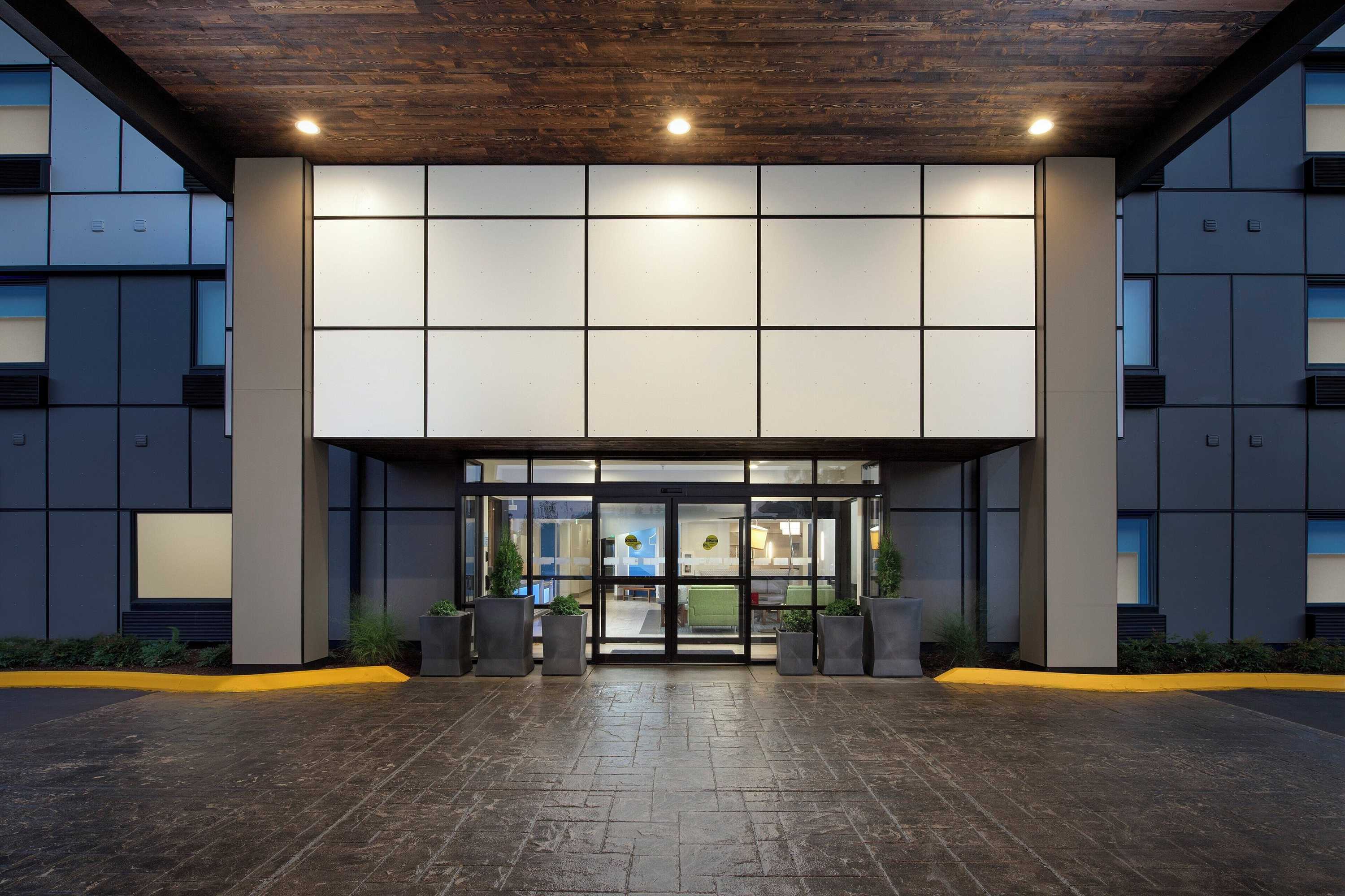 Gift card for Holiday Inn Express Hotel & Suites Puyallup (tacoma Area) by Ihg Gift card for Holiday Inn Express Hotel & Suites Puyallup (tacoma Area) by Ihg