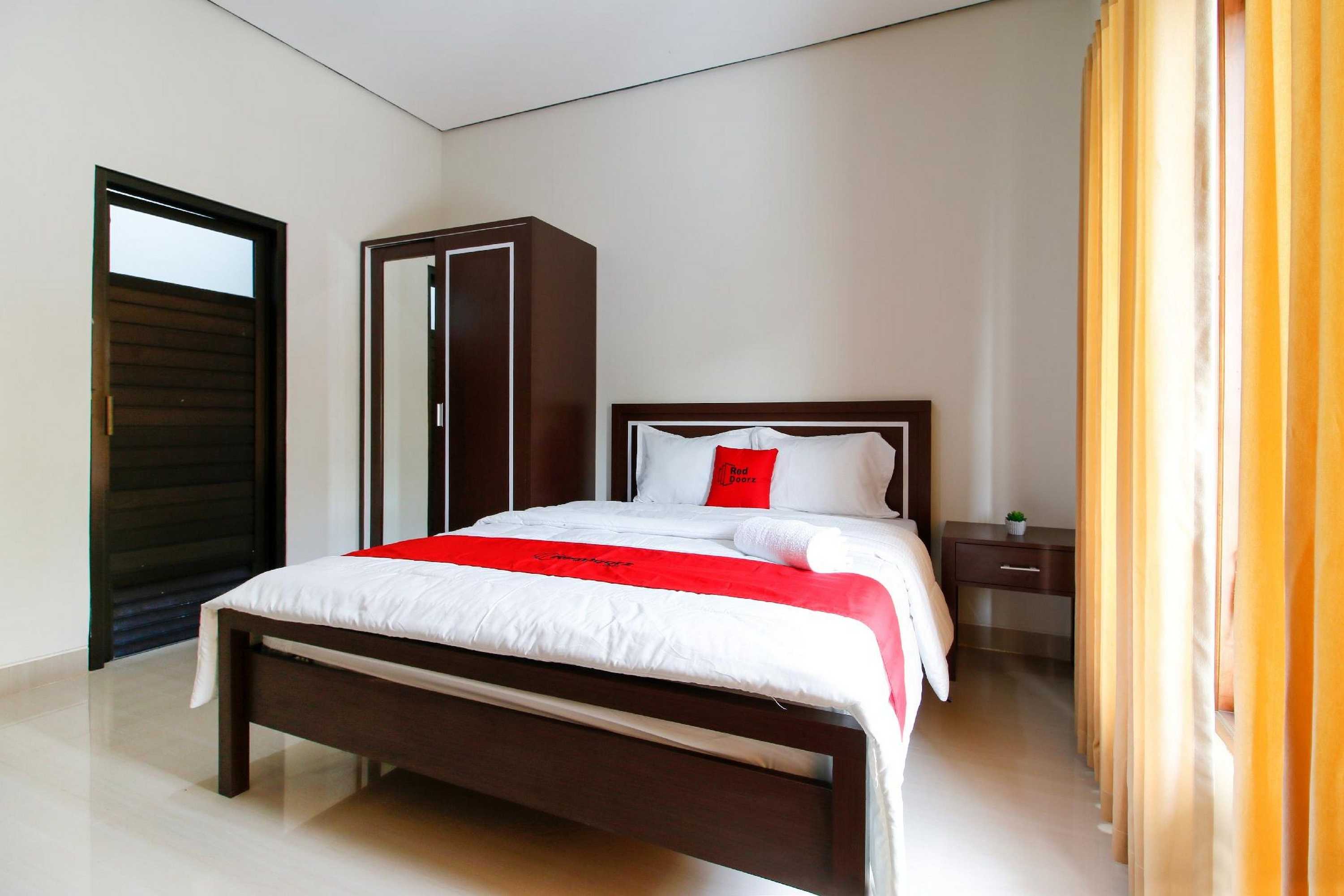 Gift card for Reddoorz @ Jalan Palagan Gift card for Reddoorz @ Jalan Palagan
