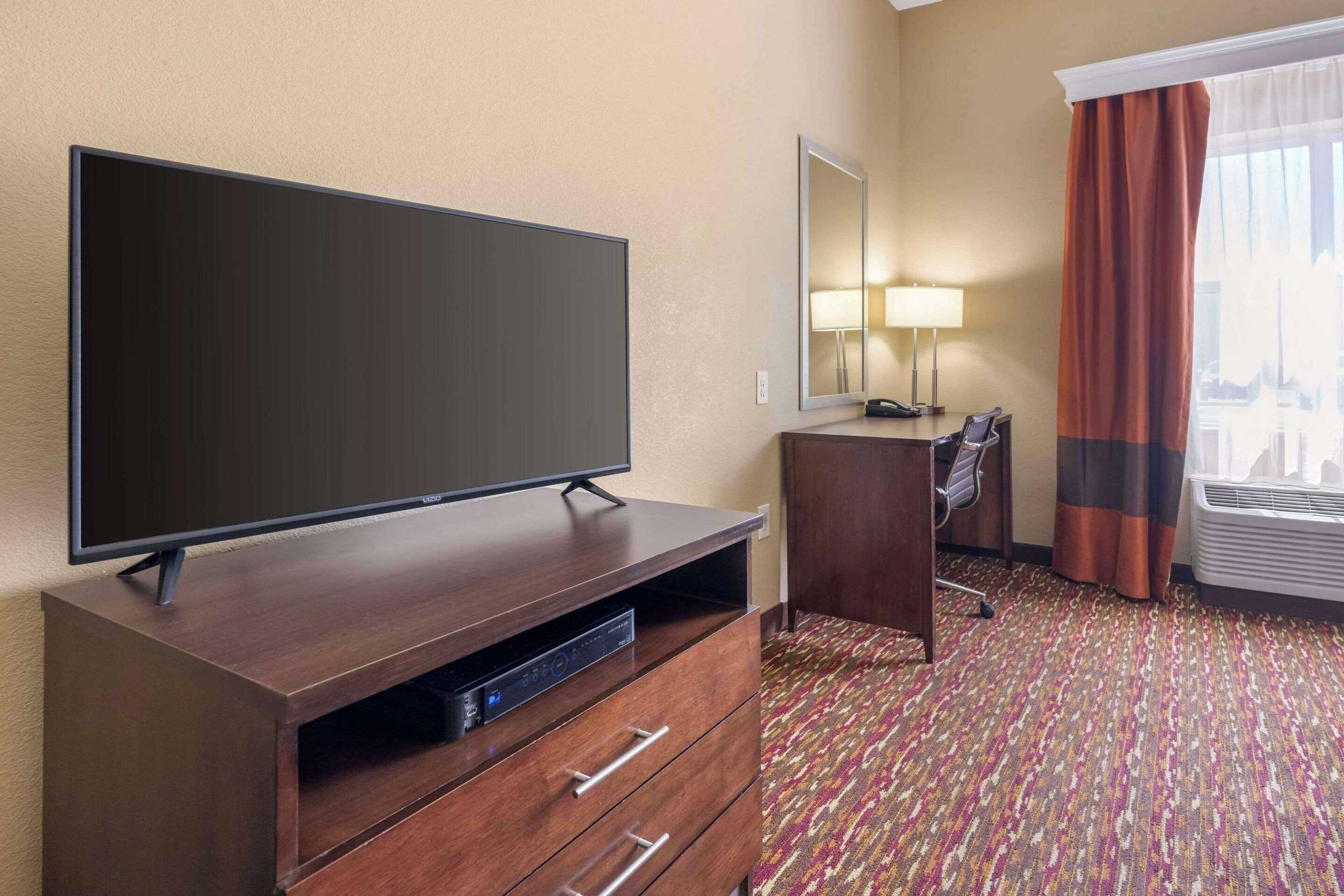 Gift card for Comfort Inn & Suites Artesia Gift card for Comfort Inn & Suites Artesia