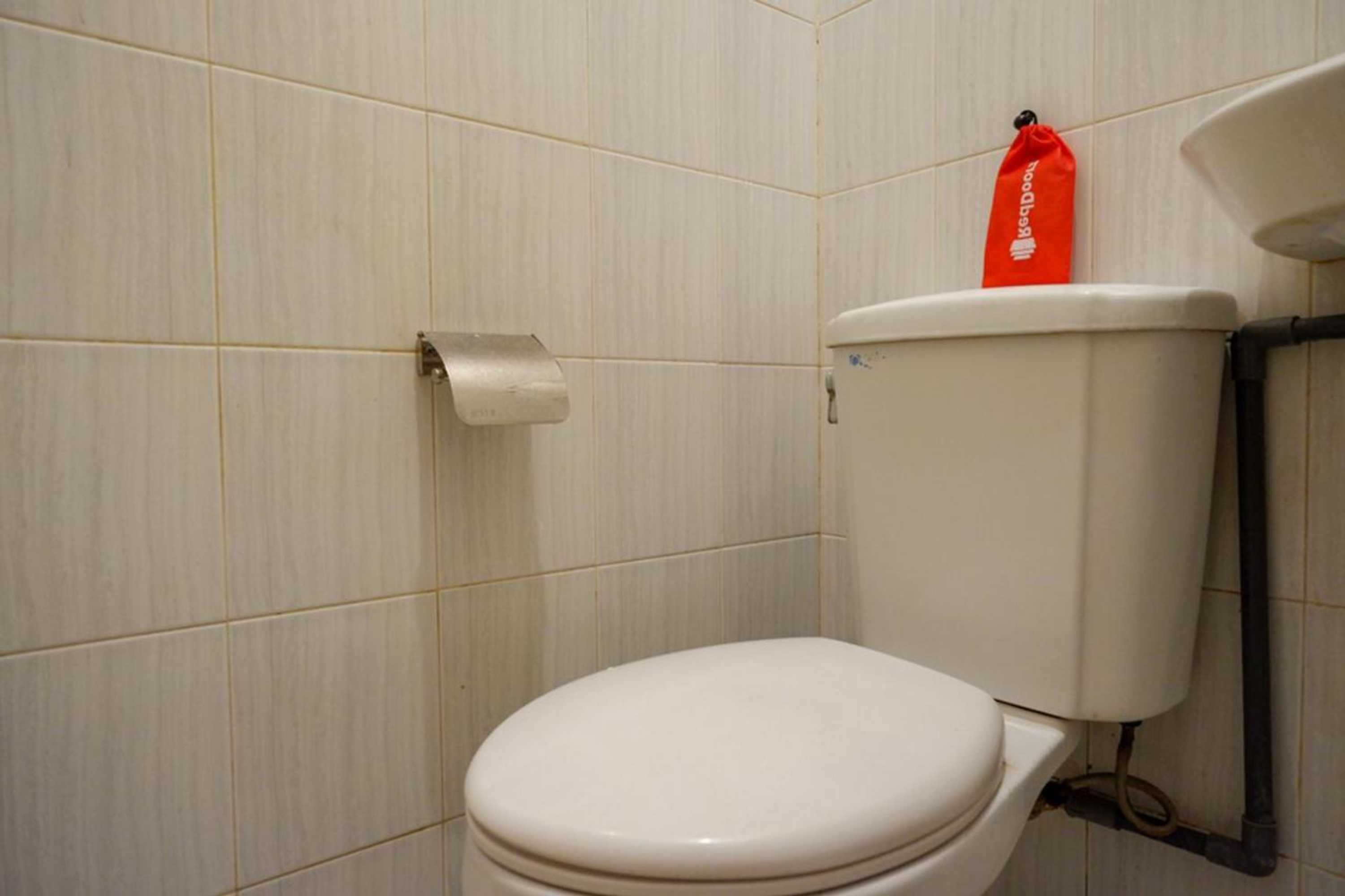 Gift card for Reddoorz Near Stasiun Tawang Semarang