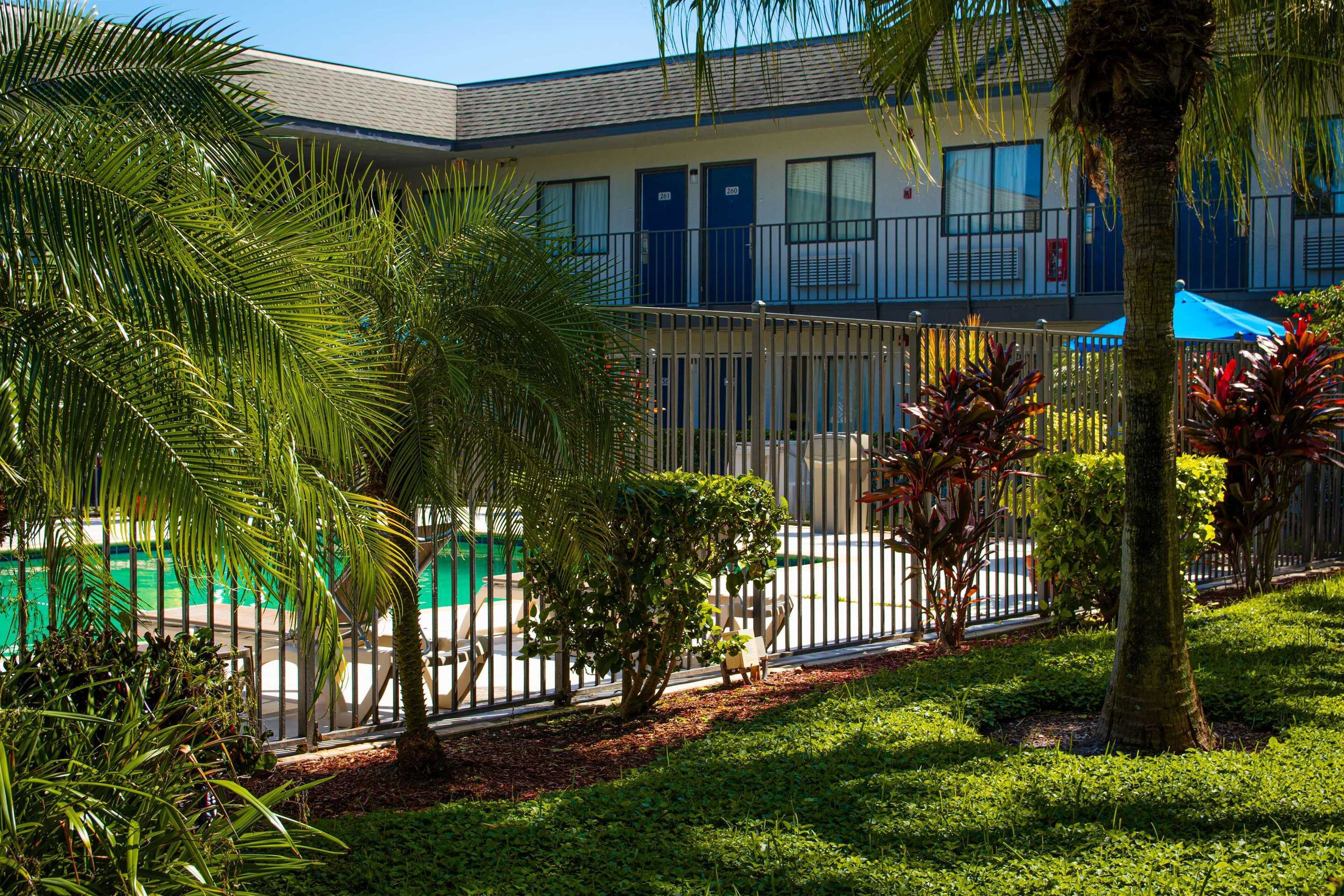 Gift card for Motel 6-Lantana West Palm Beach, FL Gift card for Motel 6-Lantana West Palm Beach, FL