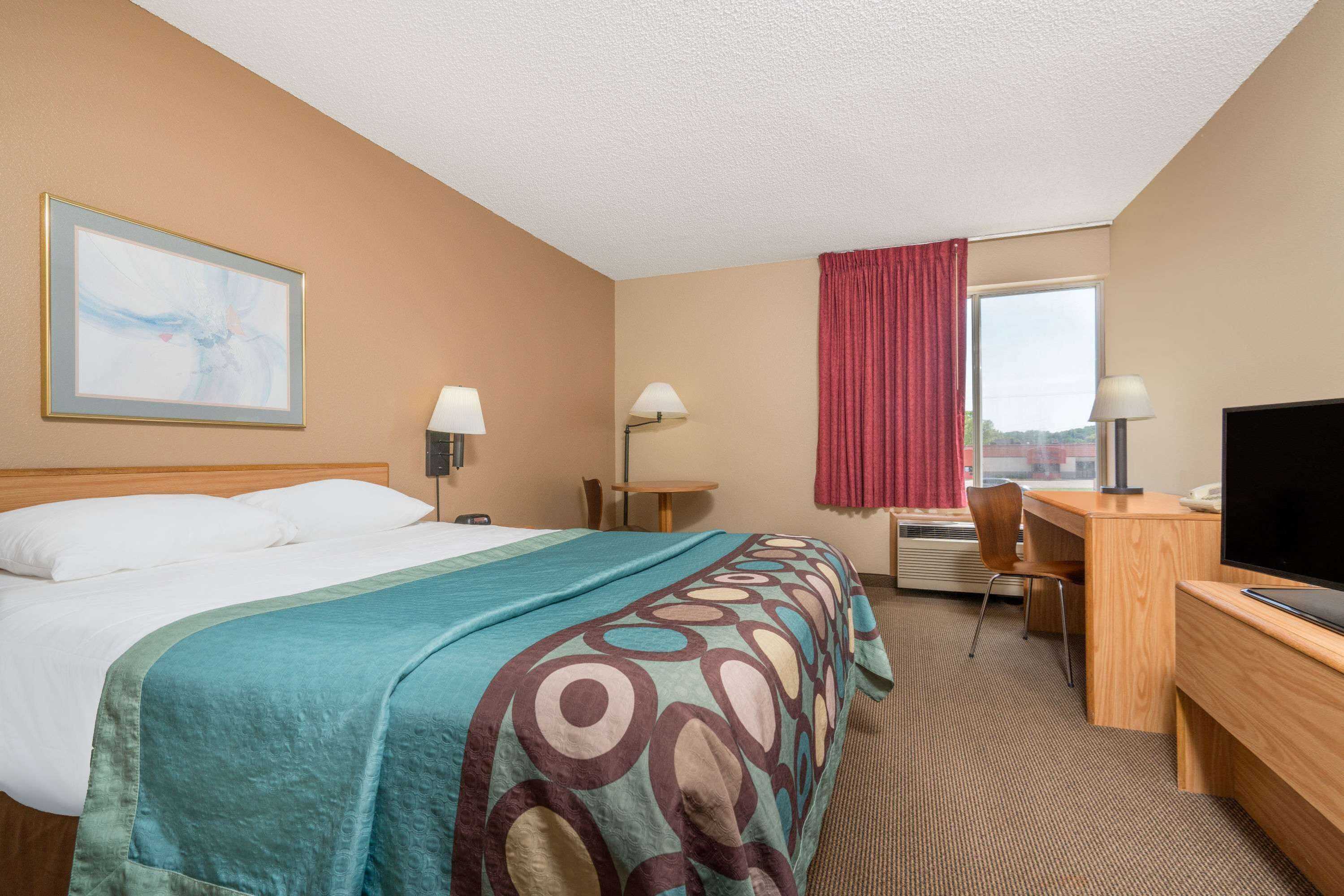Gift card for Super 8 by Wyndham Menomonie WI Gift card for Super 8 by Wyndham Menomonie WI