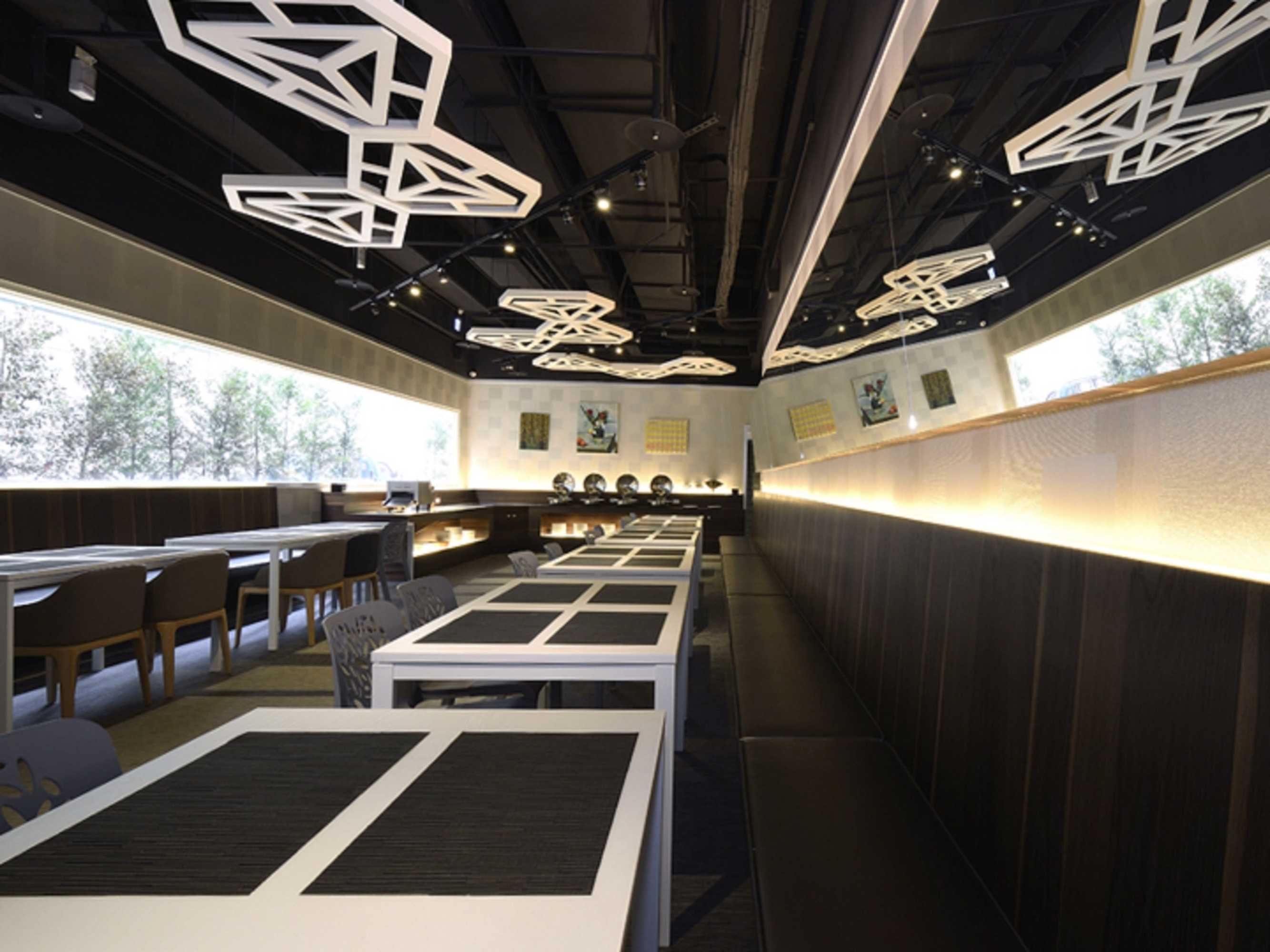 Gift card for Airline Lnn Green Park Way