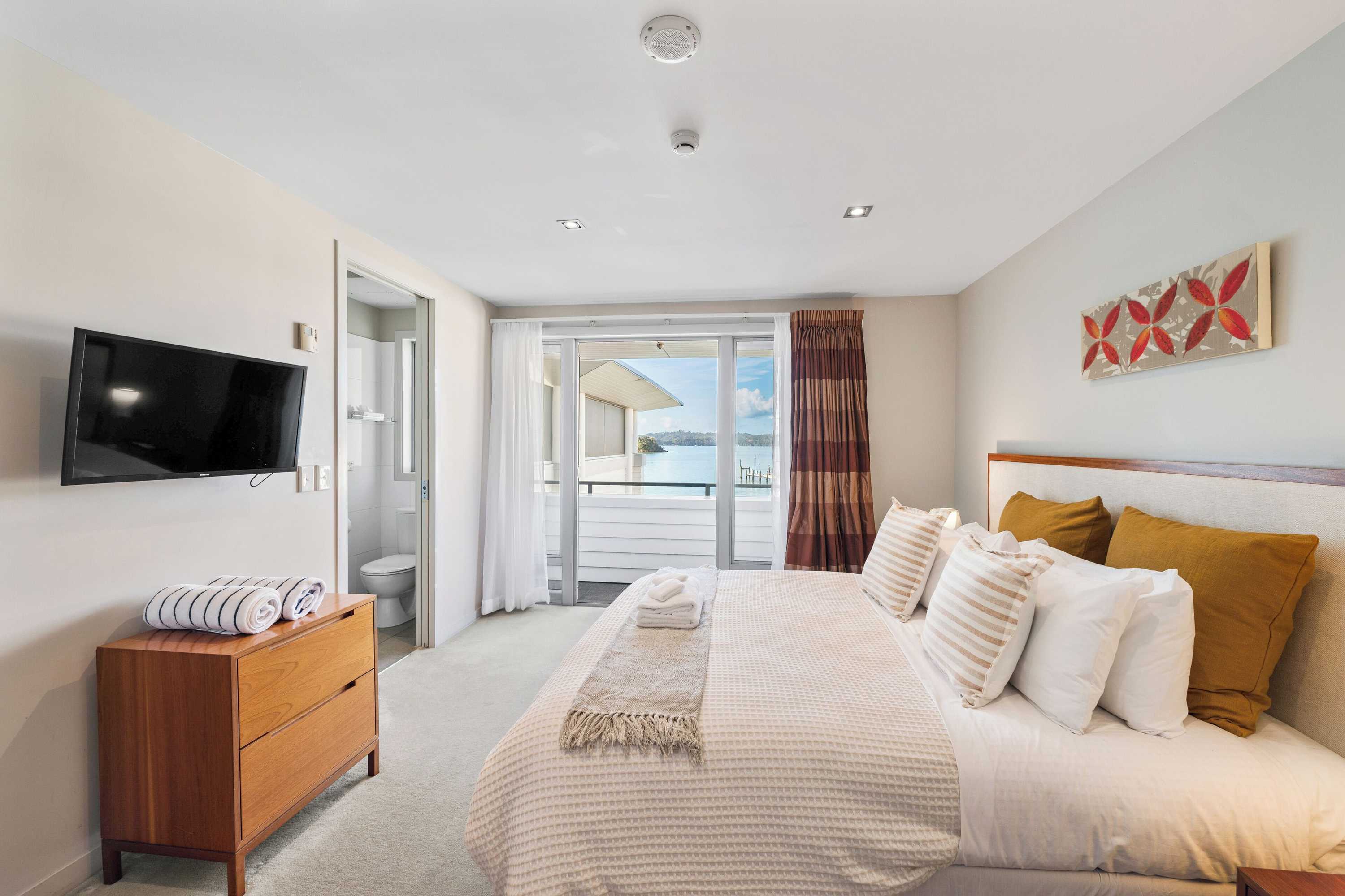 Gift card for The Waterfront Suites - Heritage Collection Gift card for The Waterfront Suites - Heritage Collection