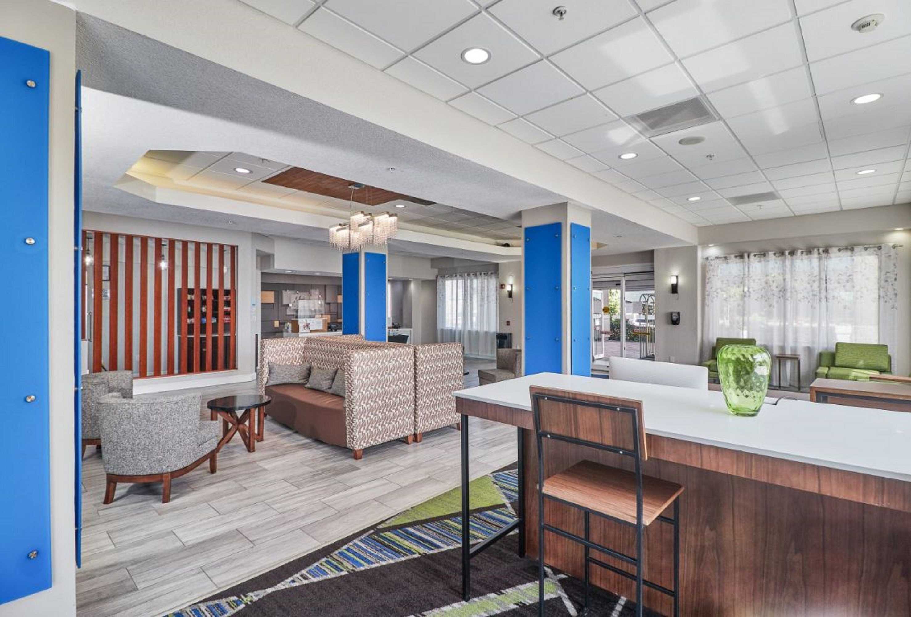 Gift card for Holiday Inn Express Hotel & Suites Clearwater/us 19 N by Ihg Gift card for Holiday Inn Express Hotel & Suites Clearwater/us 19 N by Ihg