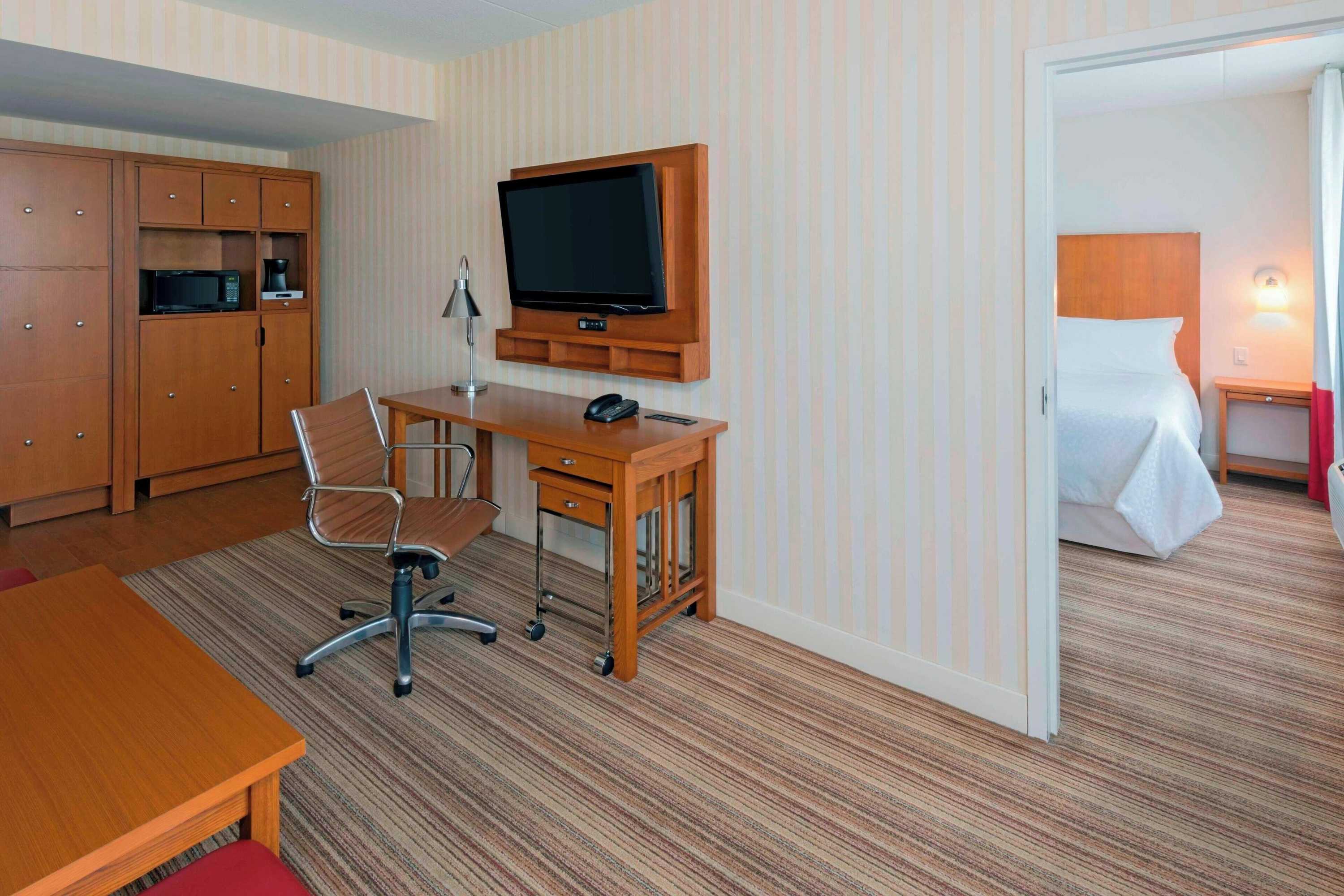 Gift card for Four Points by Sheraton Cambridge Kitchener, Ontario Gift card for Four Points by Sheraton Cambridge Kitchener, Ontario