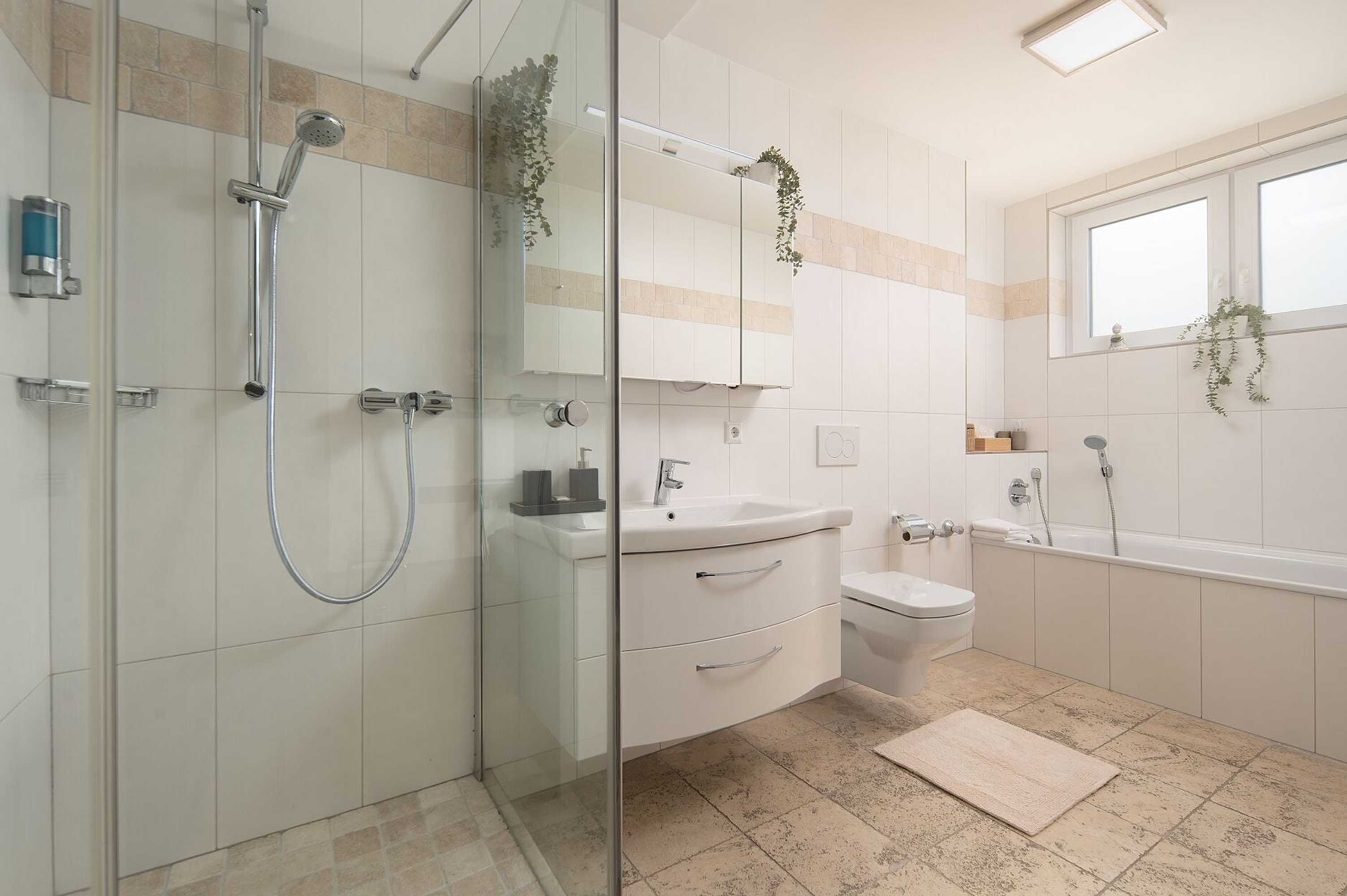 Gift card for Hotel Vier Jahreszeiten Direkt an Den Kliniken Und Therme Bad Krozingen, Nahe Freiburg