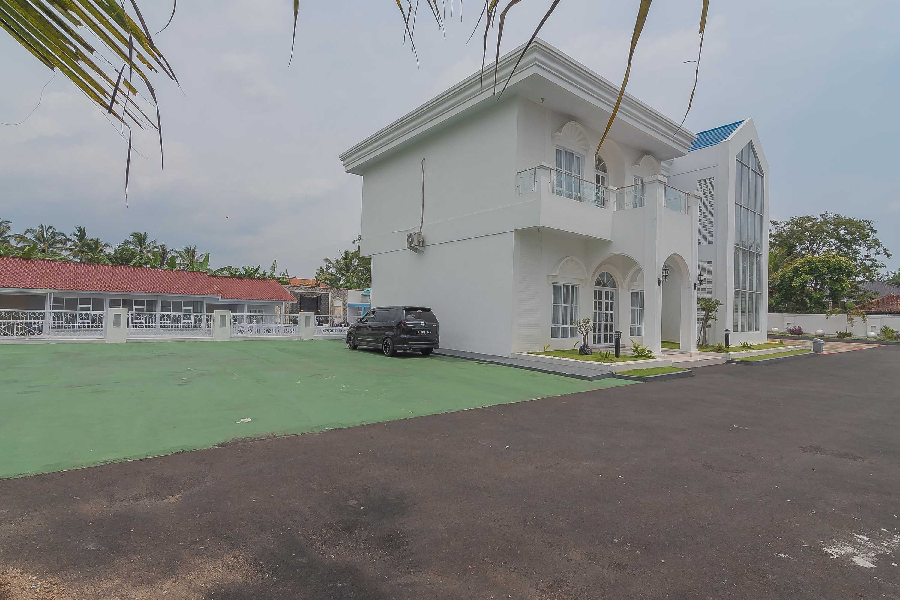 Gift card for Reddoorz Syariah @ Villa Grand Mutiara Tasikmalaya Gift card for Reddoorz Syariah @ Villa Grand Mutiara Tasikmalaya