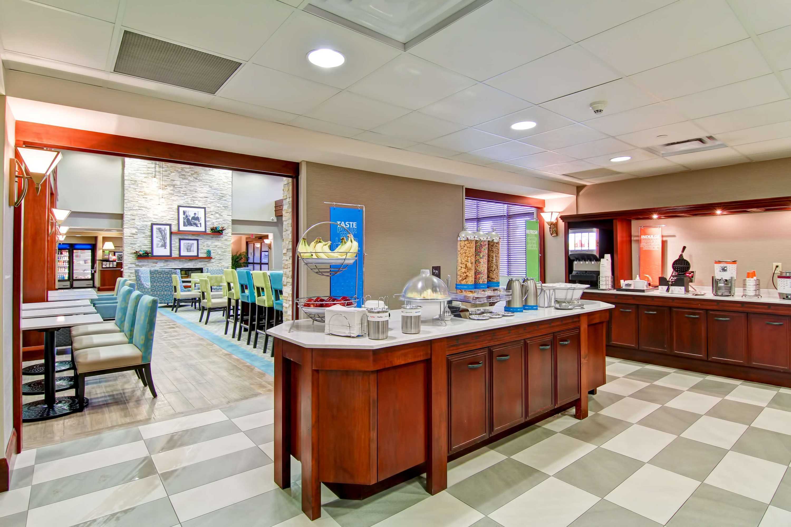 Gift card for Hampton Inn & Suites by Hilton - Guelph Gift card for Hampton Inn & Suites by Hilton - Guelph