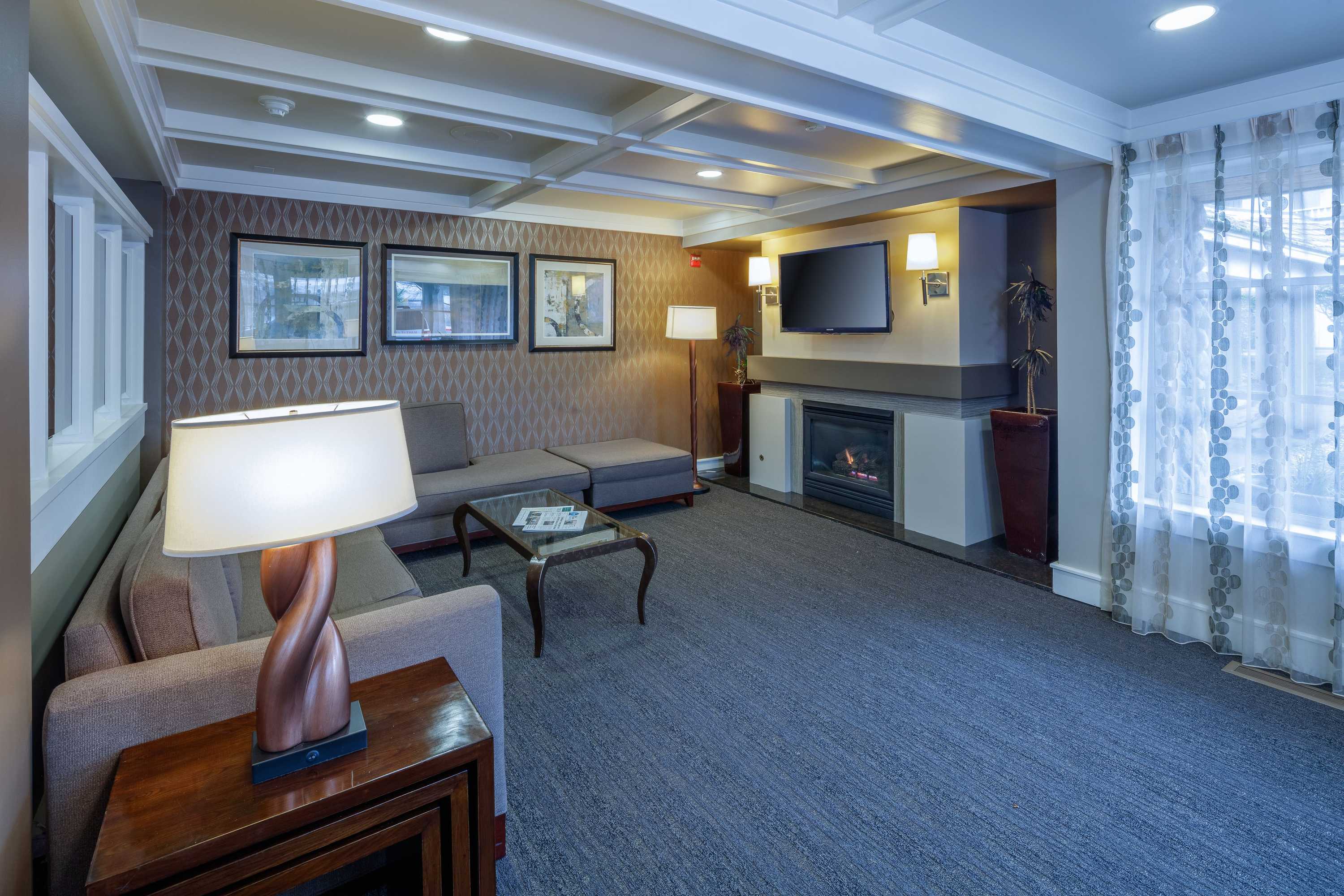 Gift card for Red Lion Hotel Bellevue Gift card for Red Lion Hotel Bellevue