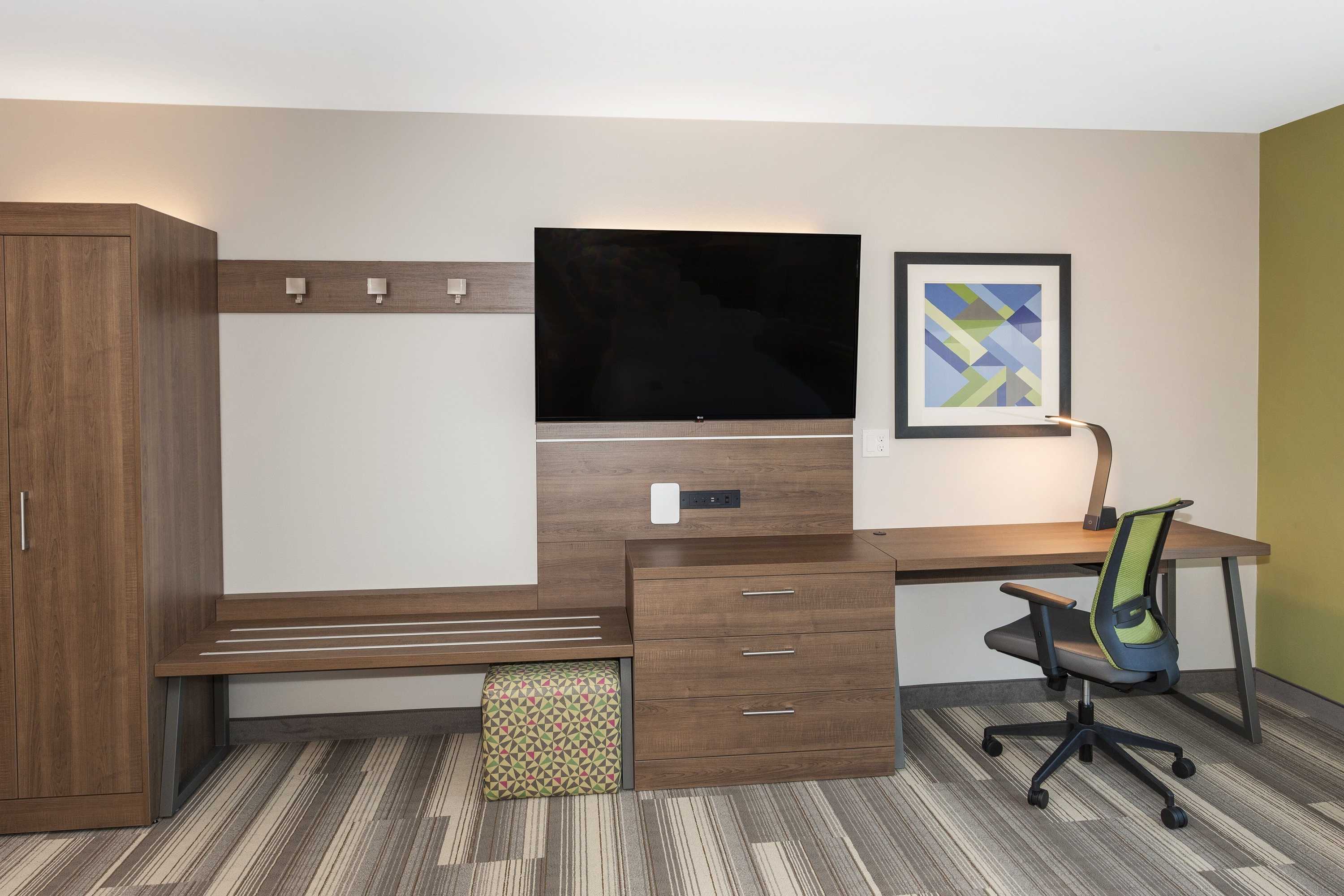 Gift card for Holiday Inn Express & Suites Hudson I-94 by Ihg Gift card for Holiday Inn Express & Suites Hudson I-94 by Ihg