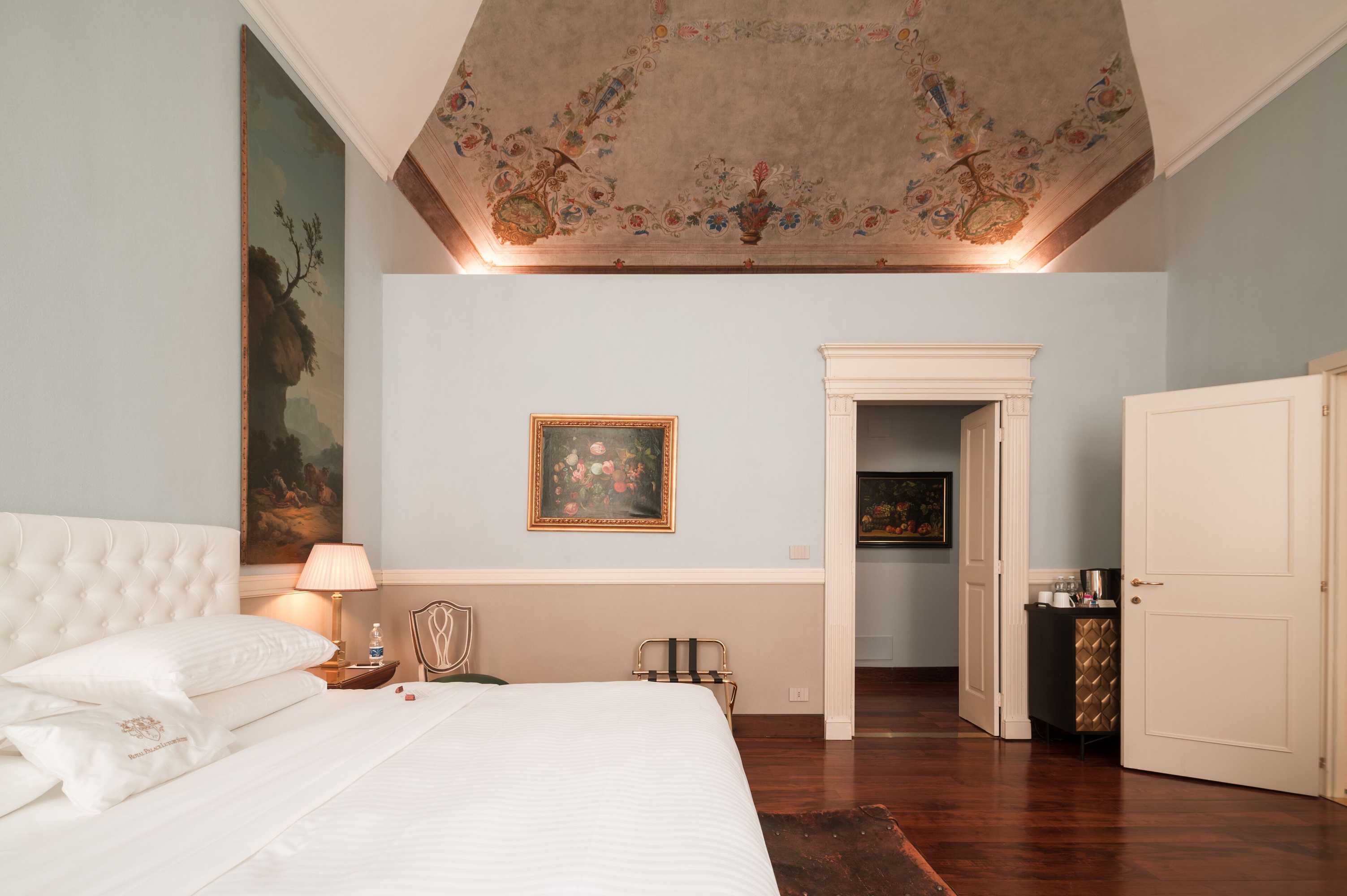 Gift card for Royal Palace Luxury Suites & Hotel Gift card for Royal Palace Luxury Suites & Hotel