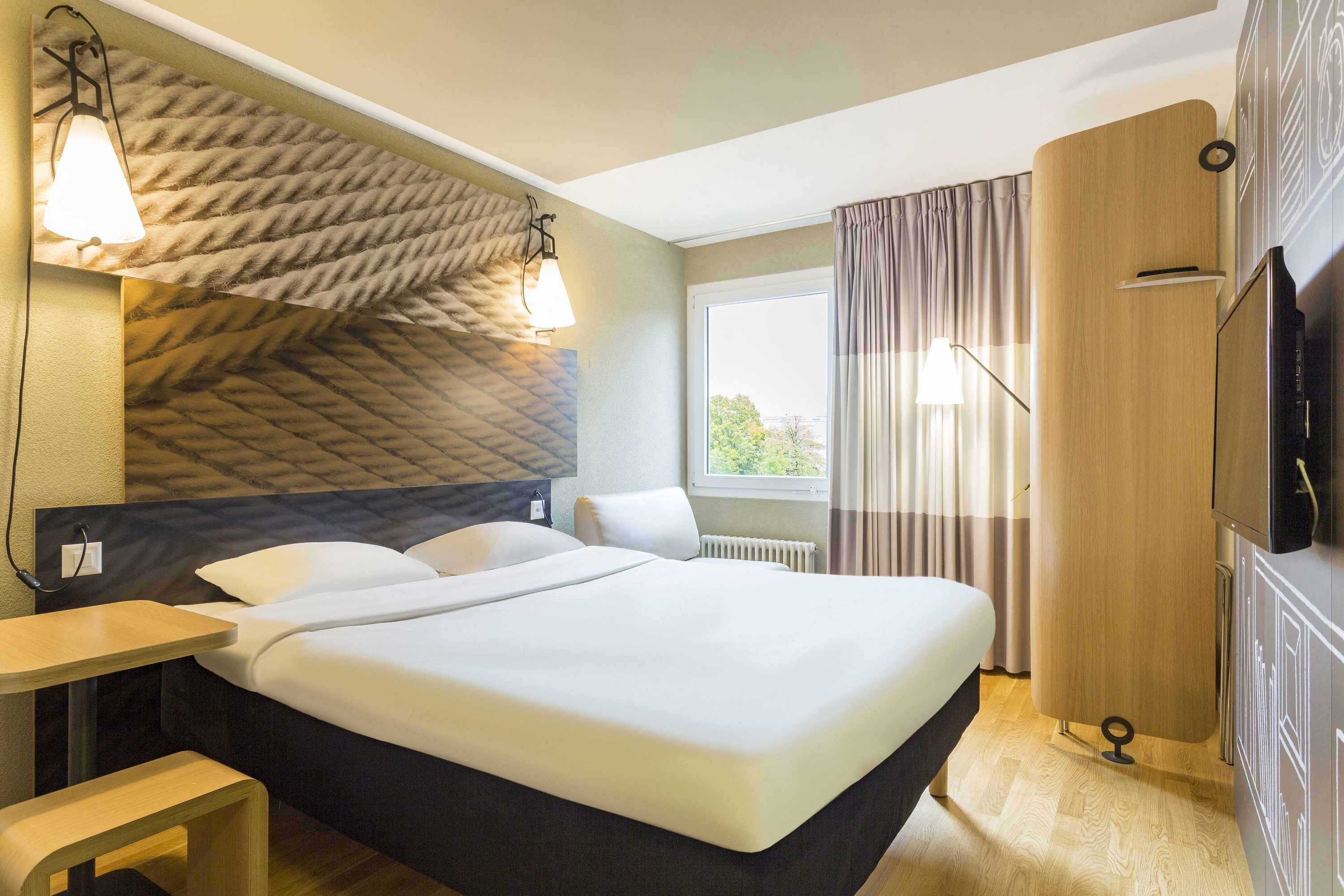 Gift card for B&b Hotel Rothrist Olten Gift card for B&b Hotel Rothrist Olten
