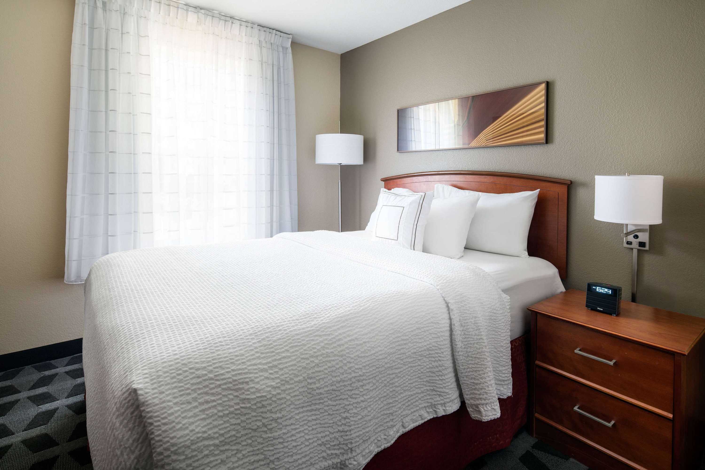Gift card for Sonesta Simply Suites Seattle Renton Gift card for Sonesta Simply Suites Seattle Renton