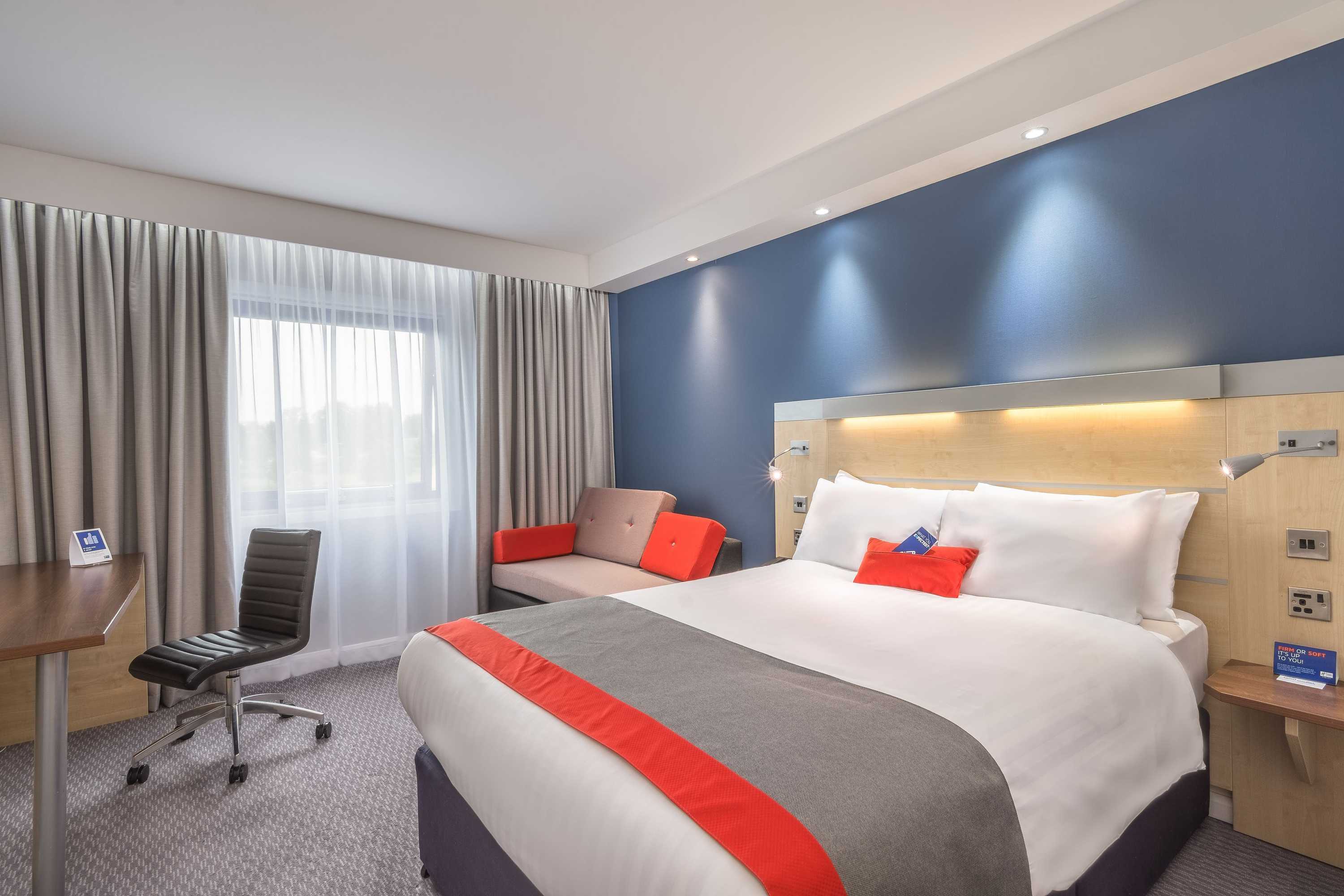 Gift card for Holiday Inn Express Kettering by Ihg Gift card for Holiday Inn Express Kettering by Ihg