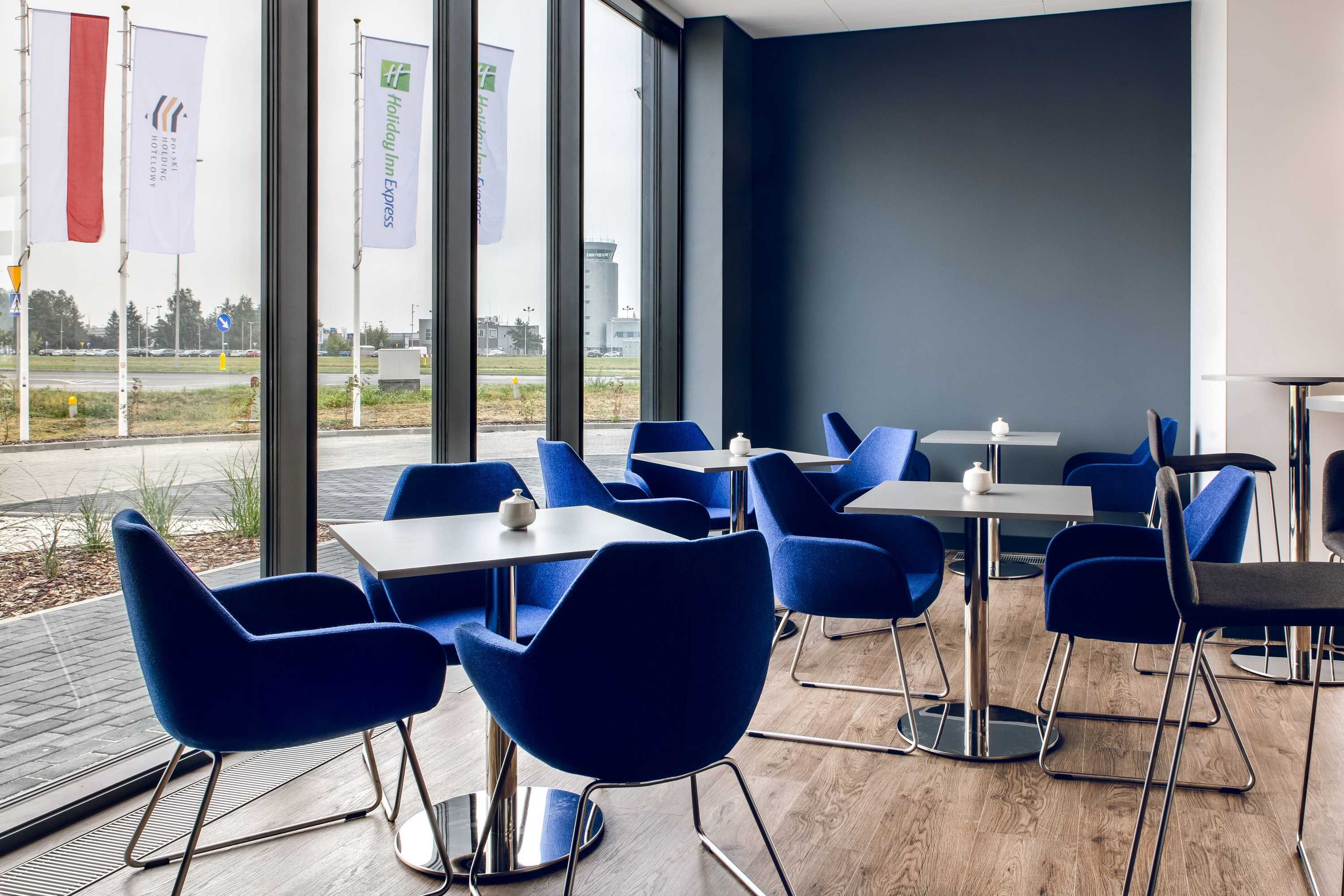 Gift card for Holiday Inn Express Rzeszow Airport by Ihg Gift card for Holiday Inn Express Rzeszow Airport by Ihg