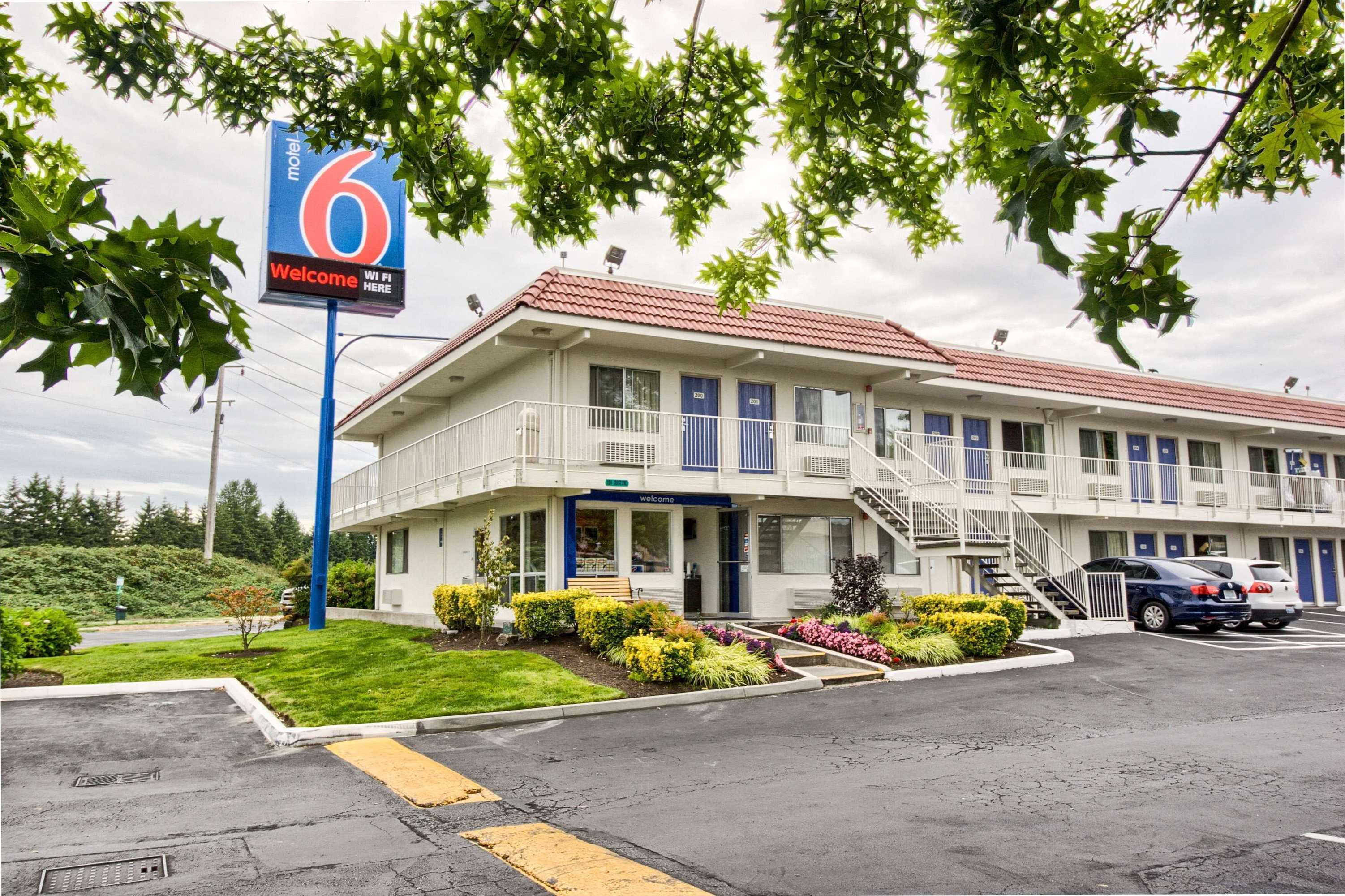 Gift card for Motel 6 Everett, WA - South