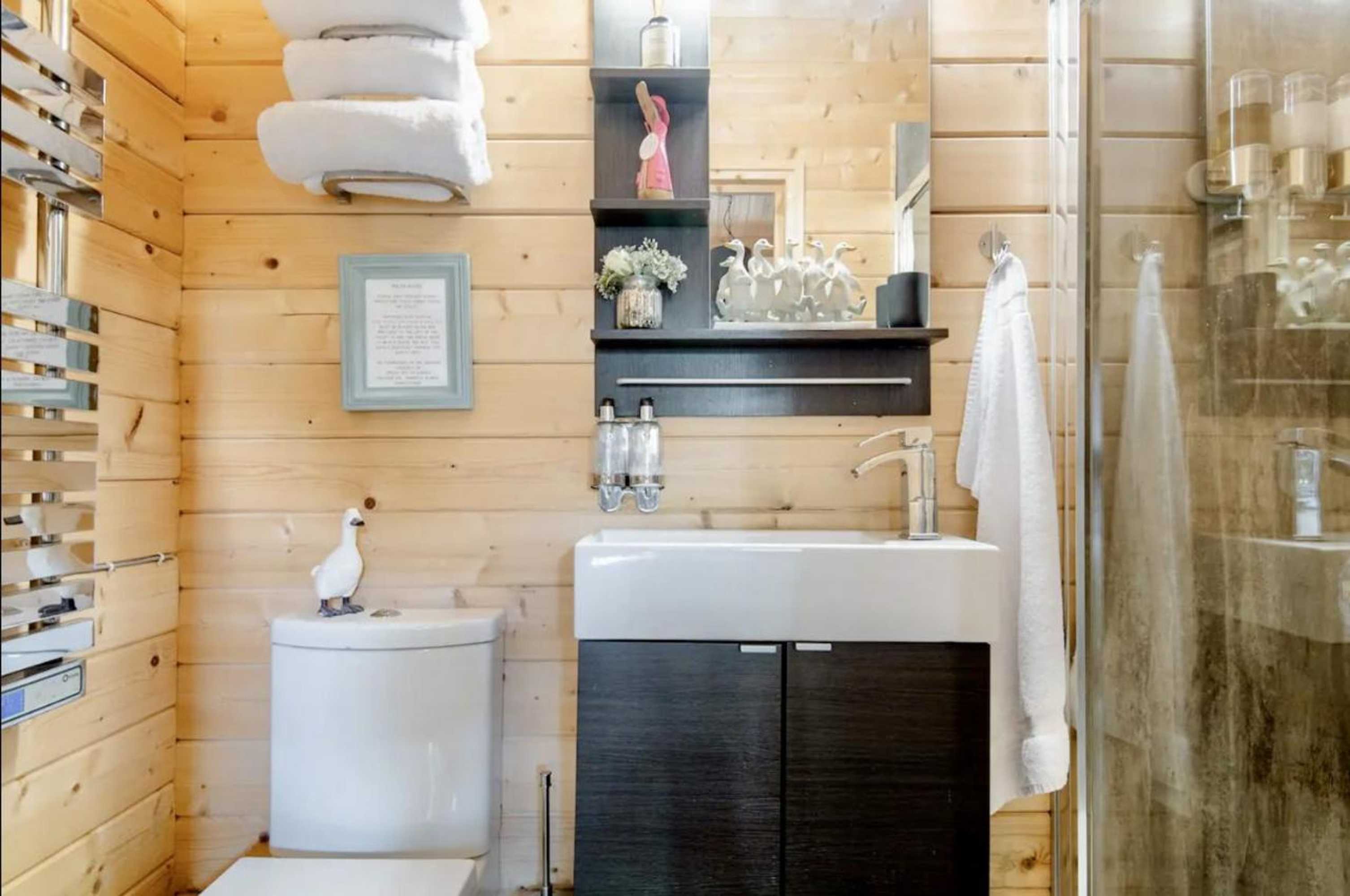 Gift card for Duck Lodge B&b With Hot Tub