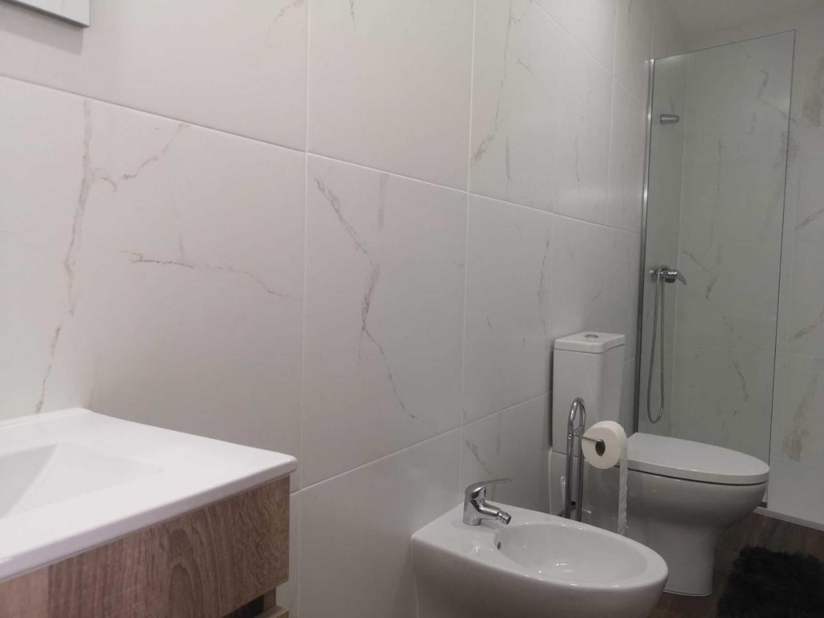 Gift card for Leonchic - Guest House Com Piscina de Água Salgada