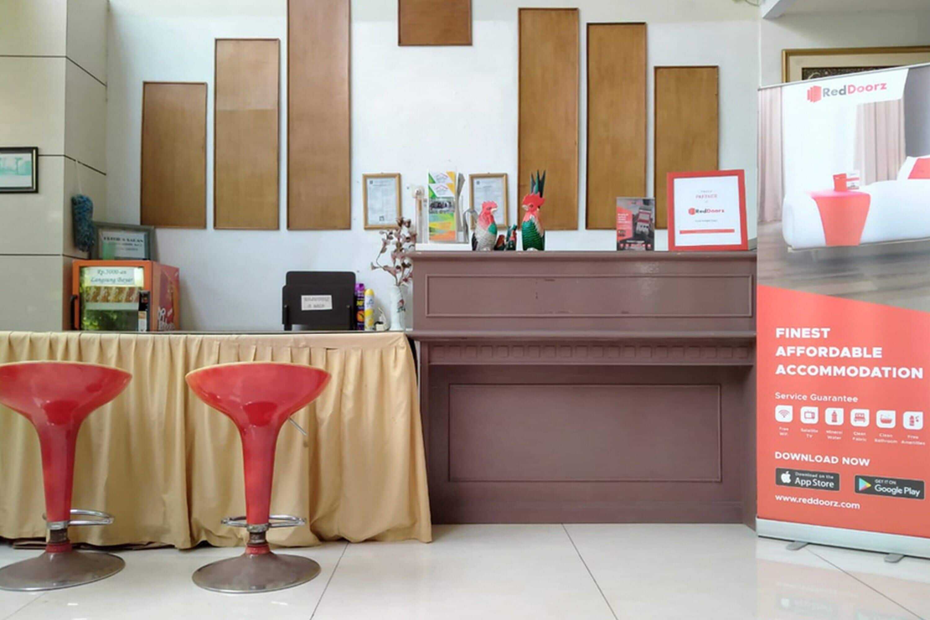 Gift card for Reddoorz @ Hotel Surabaya Sumenep Gift card for Reddoorz @ Hotel Surabaya Sumenep