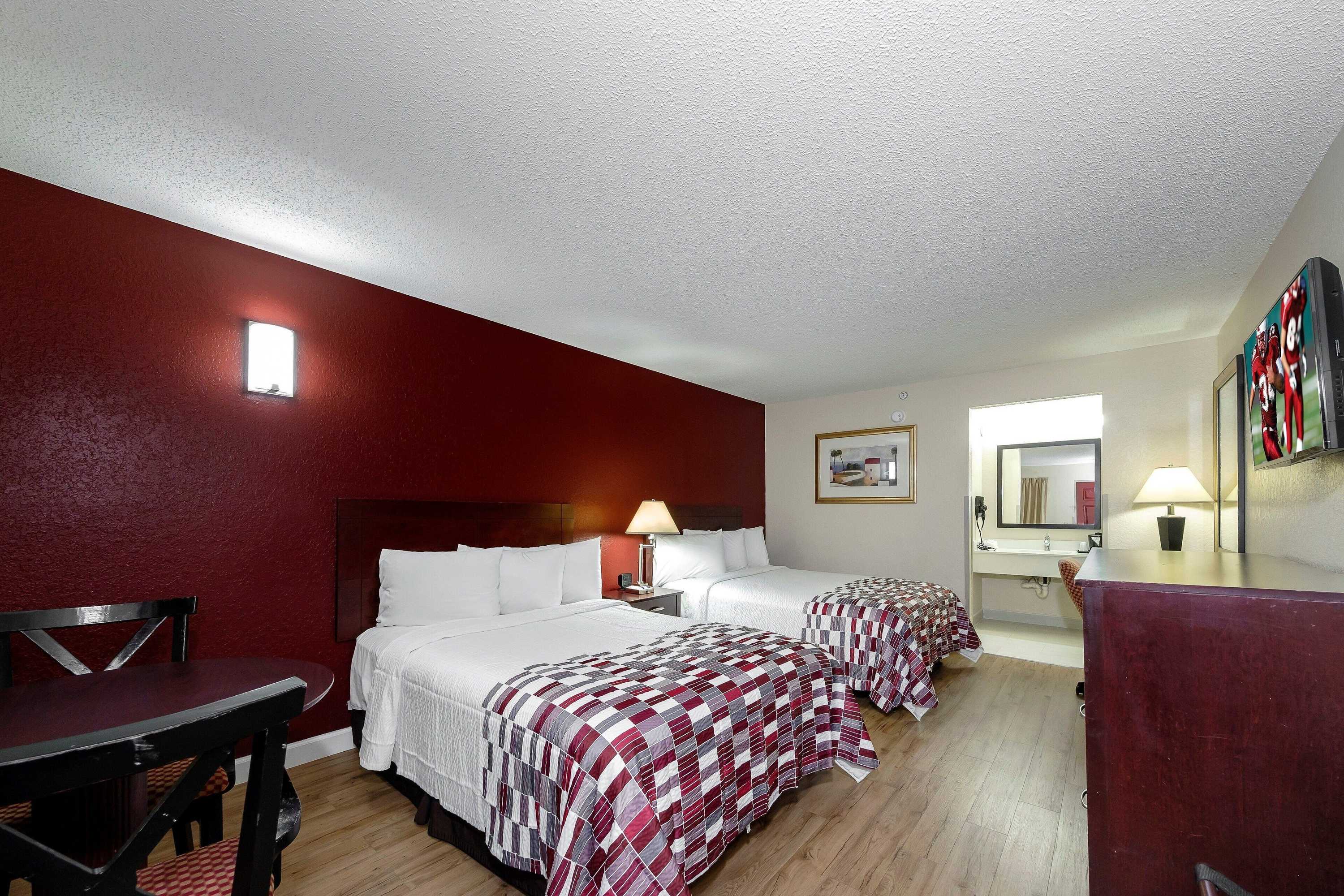 Gift card for Red Roof Inn Ellenton – Bradenton NE Gift card for Red Roof Inn Ellenton – Bradenton NE