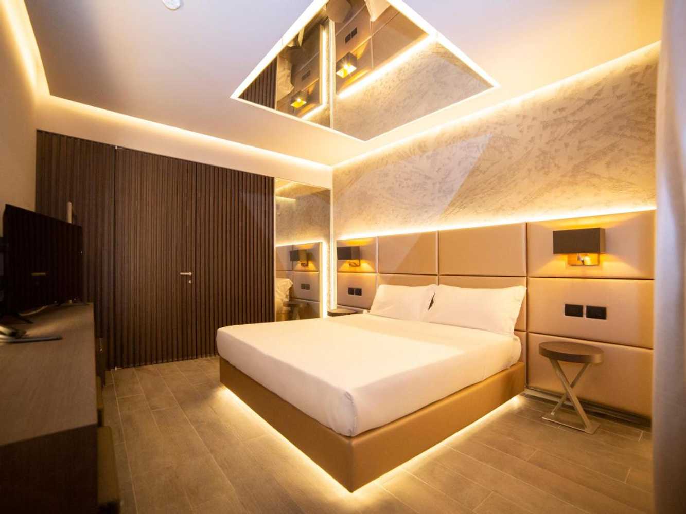Gift card for Motel Hotel Charlie