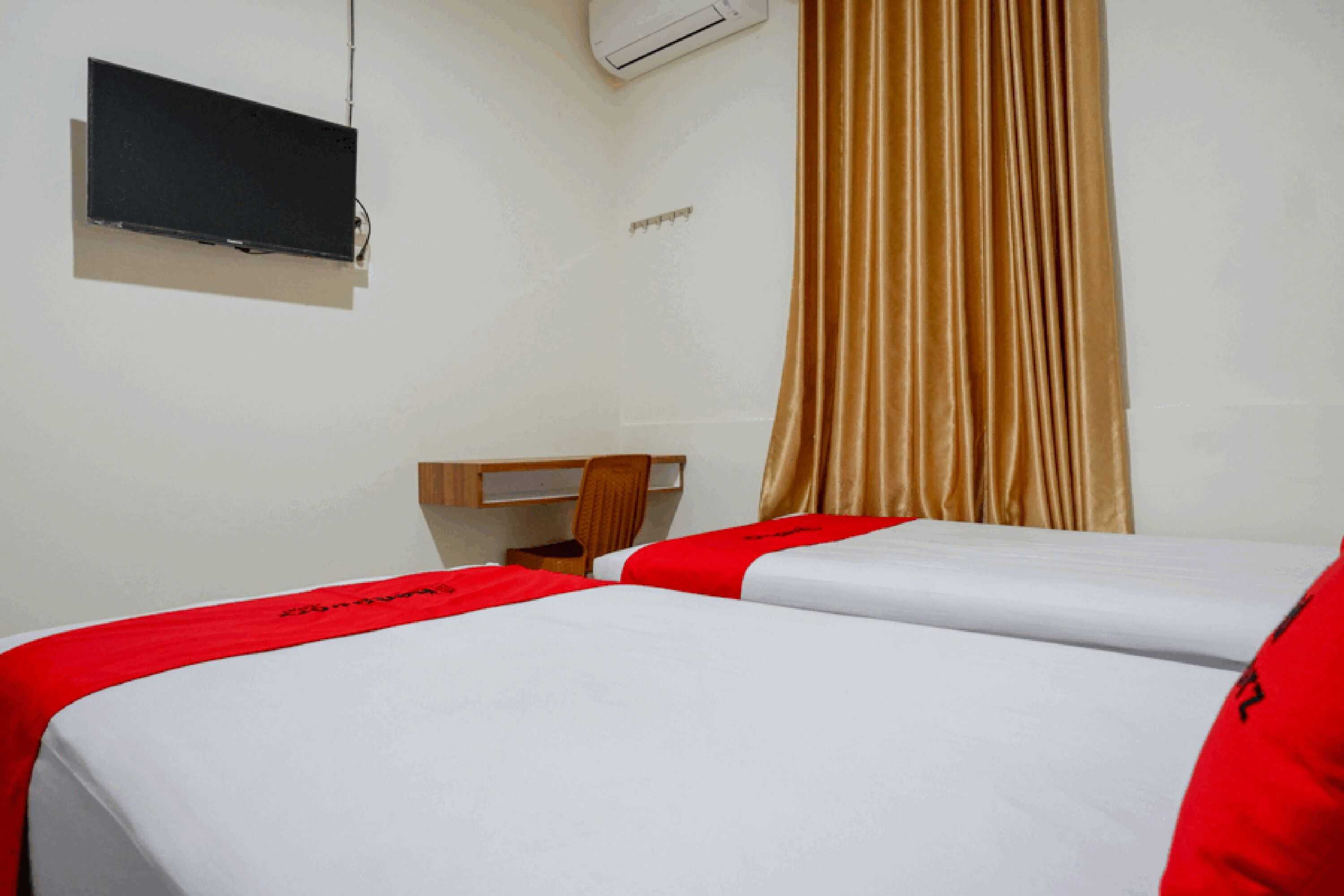 Gift card for Reddoorz Near Living Plaza Purwokerto Gift card for Reddoorz Near Living Plaza Purwokerto