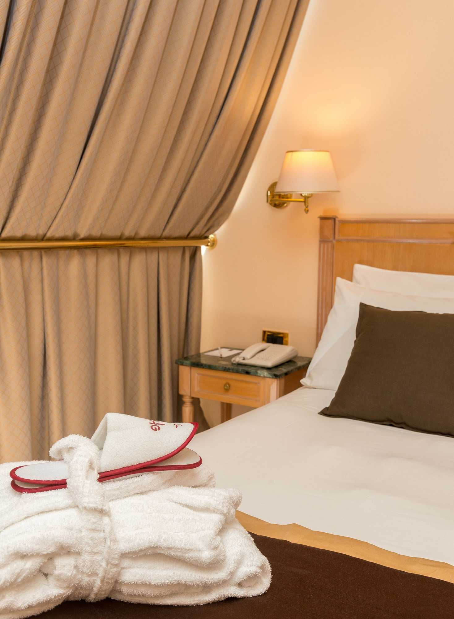 Gift card for Shg Hotel De La Ville Gift card for Shg Hotel De La Ville