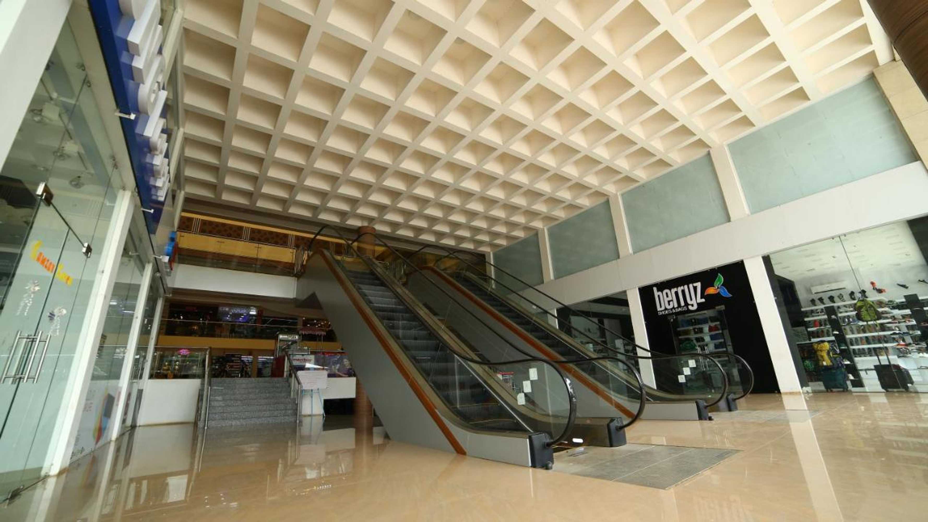 Gift card for Vavas Inn & Suites