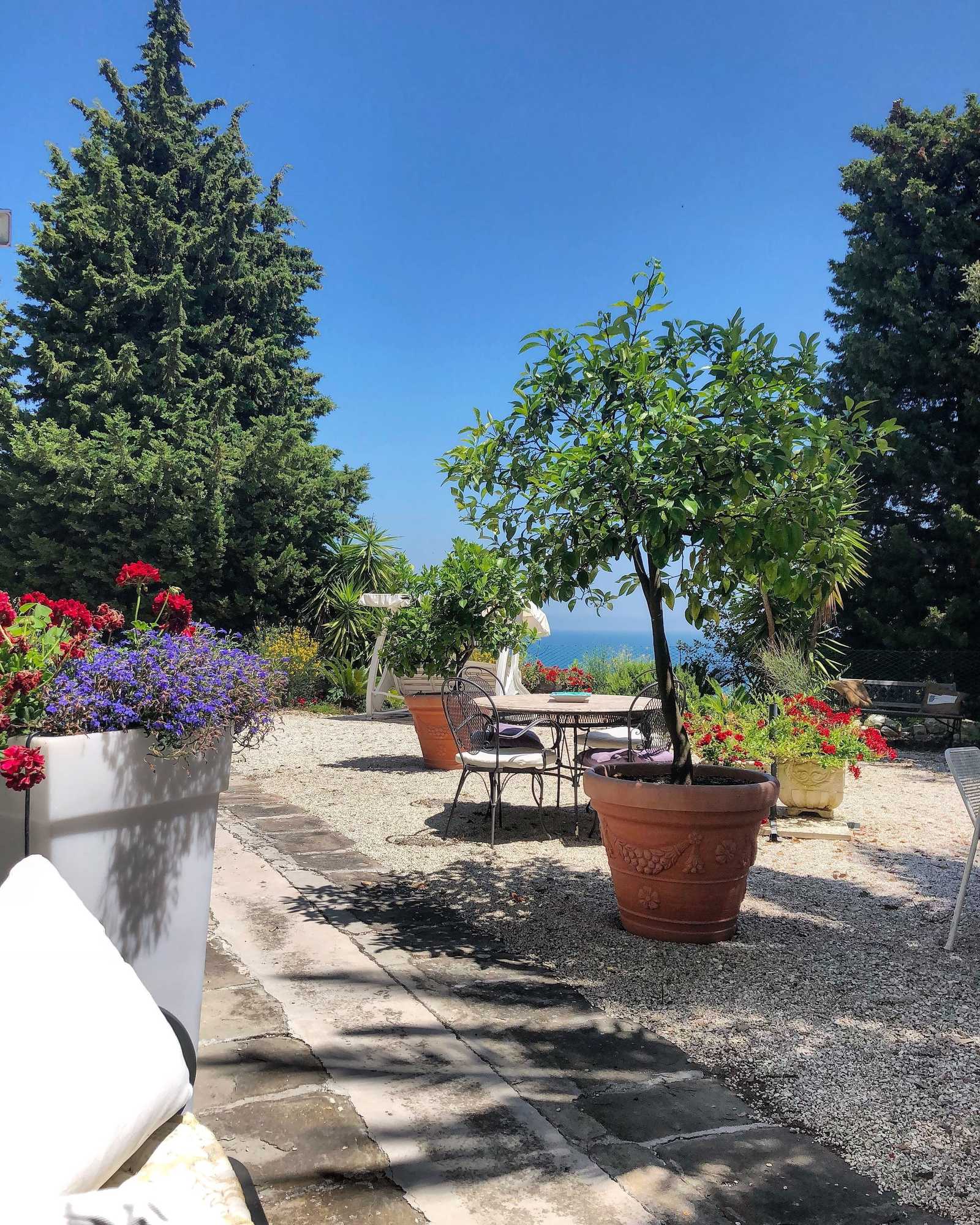 Gift card for Le Due Palme Sirolo B&b Gift card for Le Due Palme Sirolo B&b