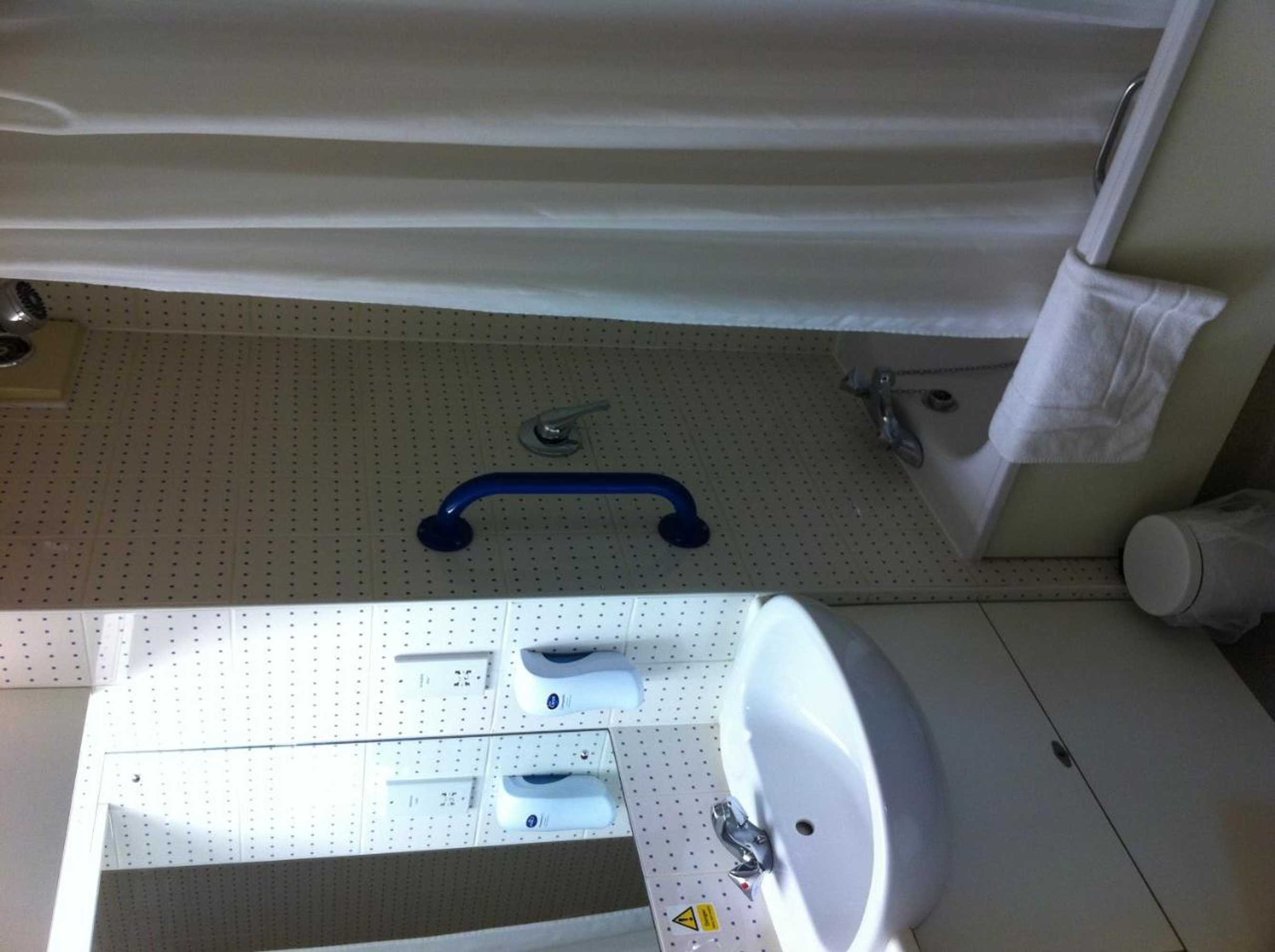 Gift card for Days Inn by Wyndham Bradford M62