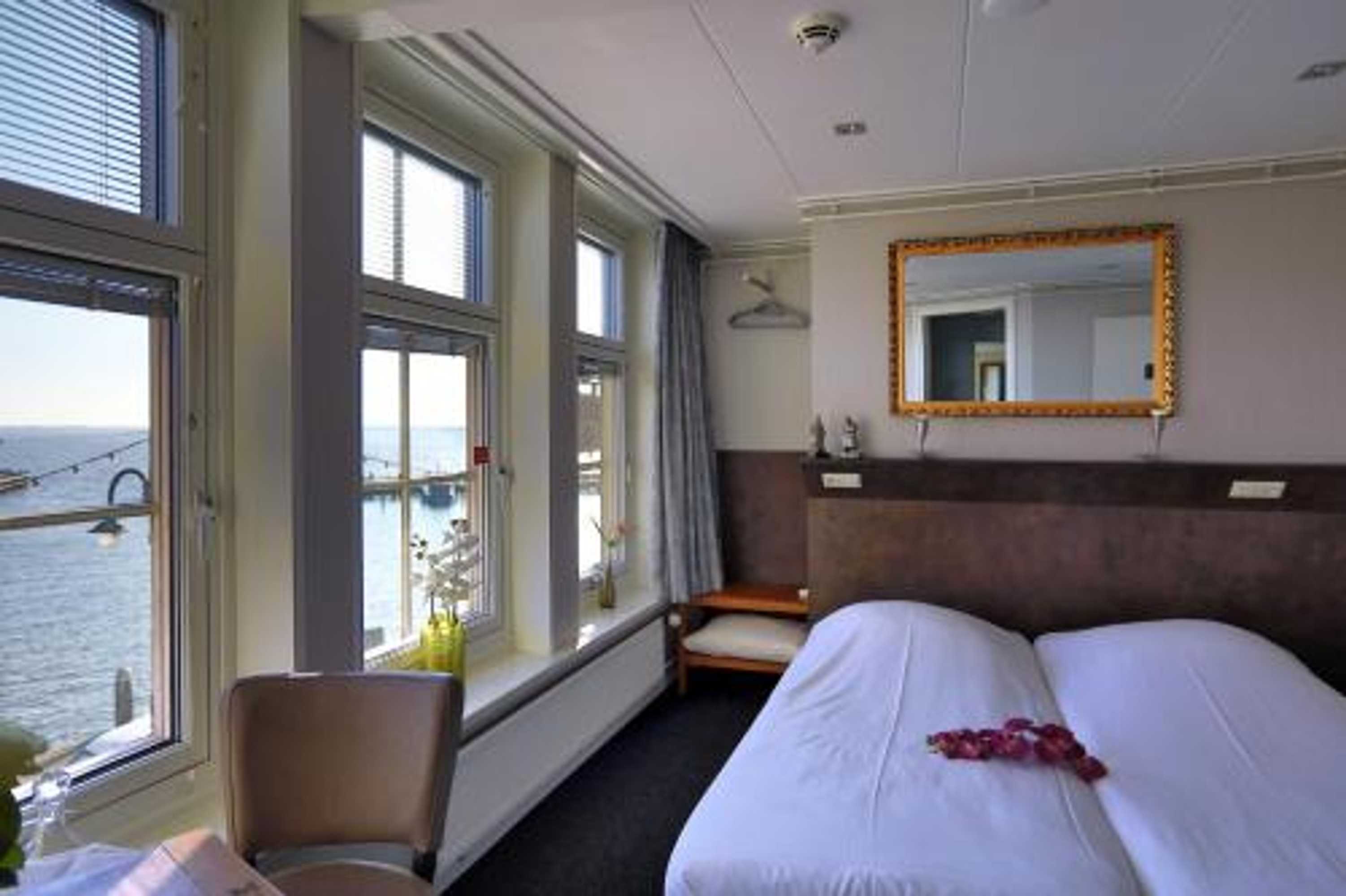 Gift card for Hotel Cafe Restaurant Van Den Hogen Gift card for Hotel Cafe Restaurant Van Den Hogen